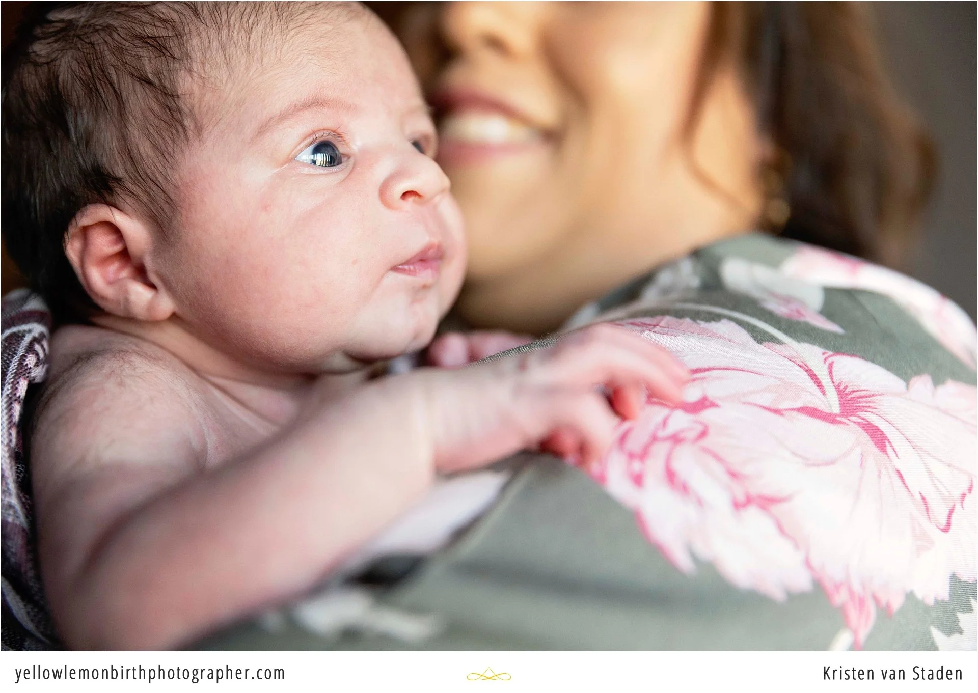 home newborn photo session with toddler__0018.jpg