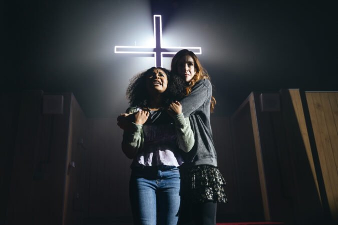 Madison-McBride-and-Julia-Bain-in-Teeth_c-Valerie-Terranova_-355.jpg