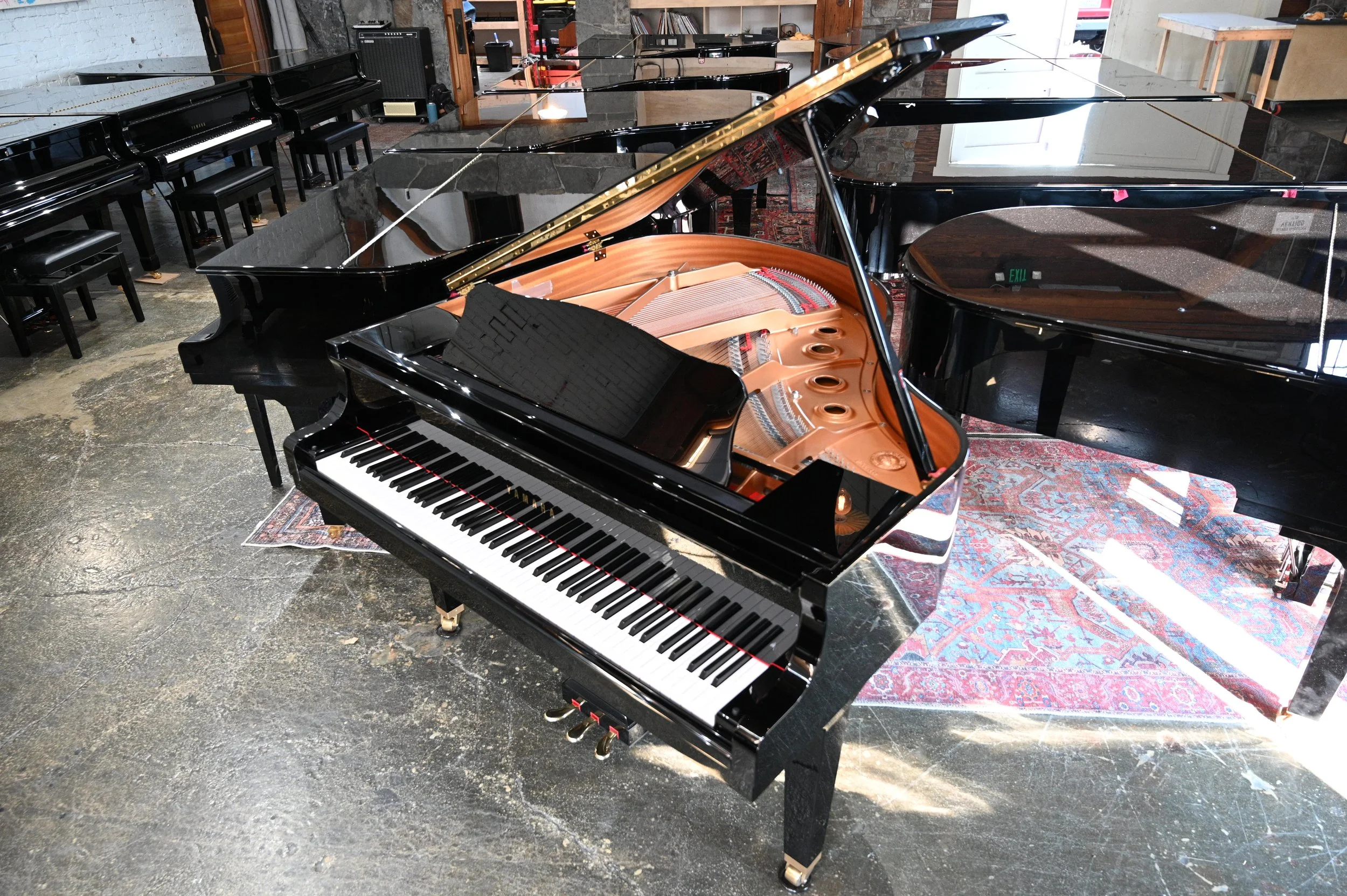 1. Front Right - Open_Open.jpg