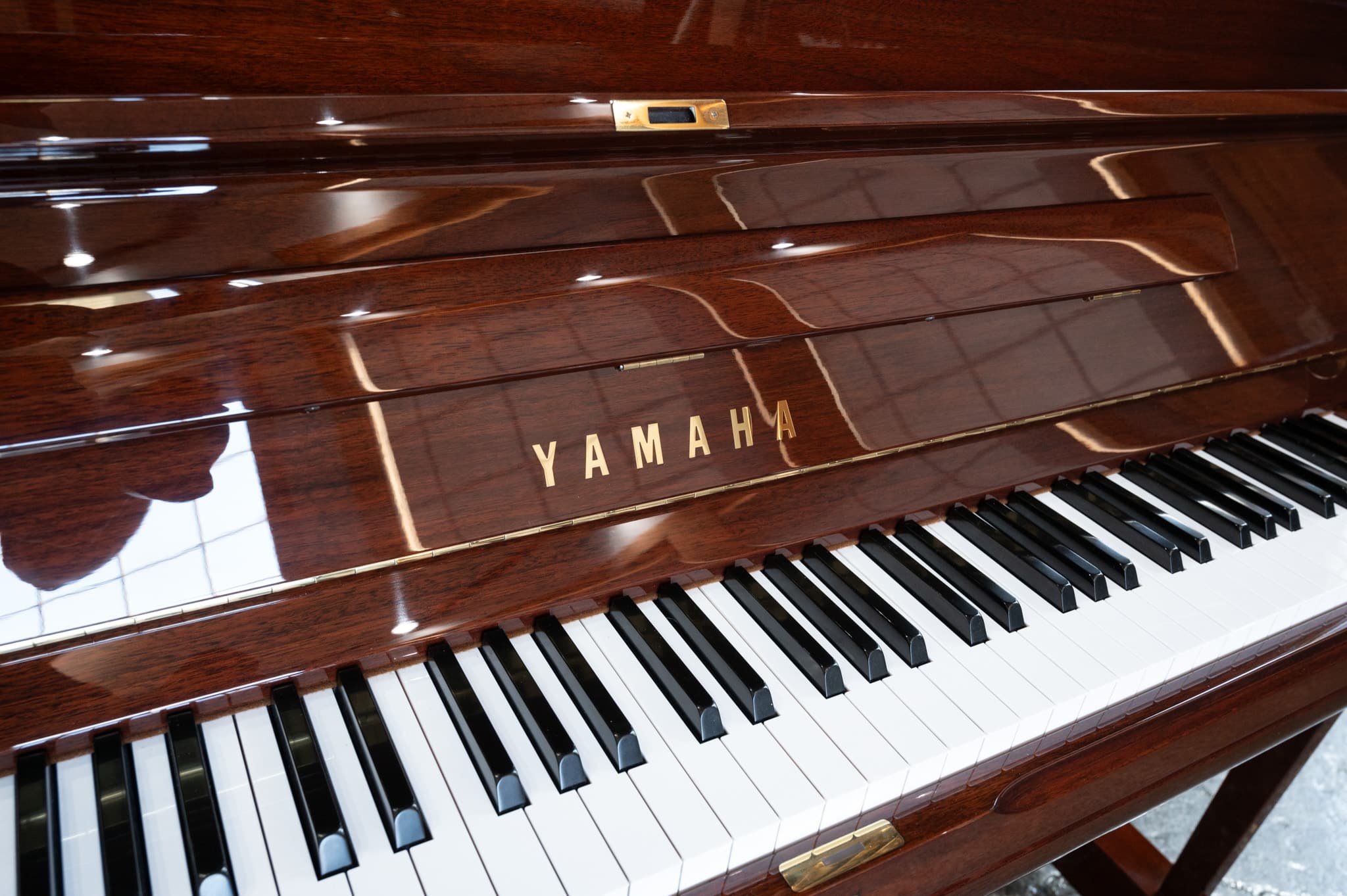 Yamaha-182.jpg