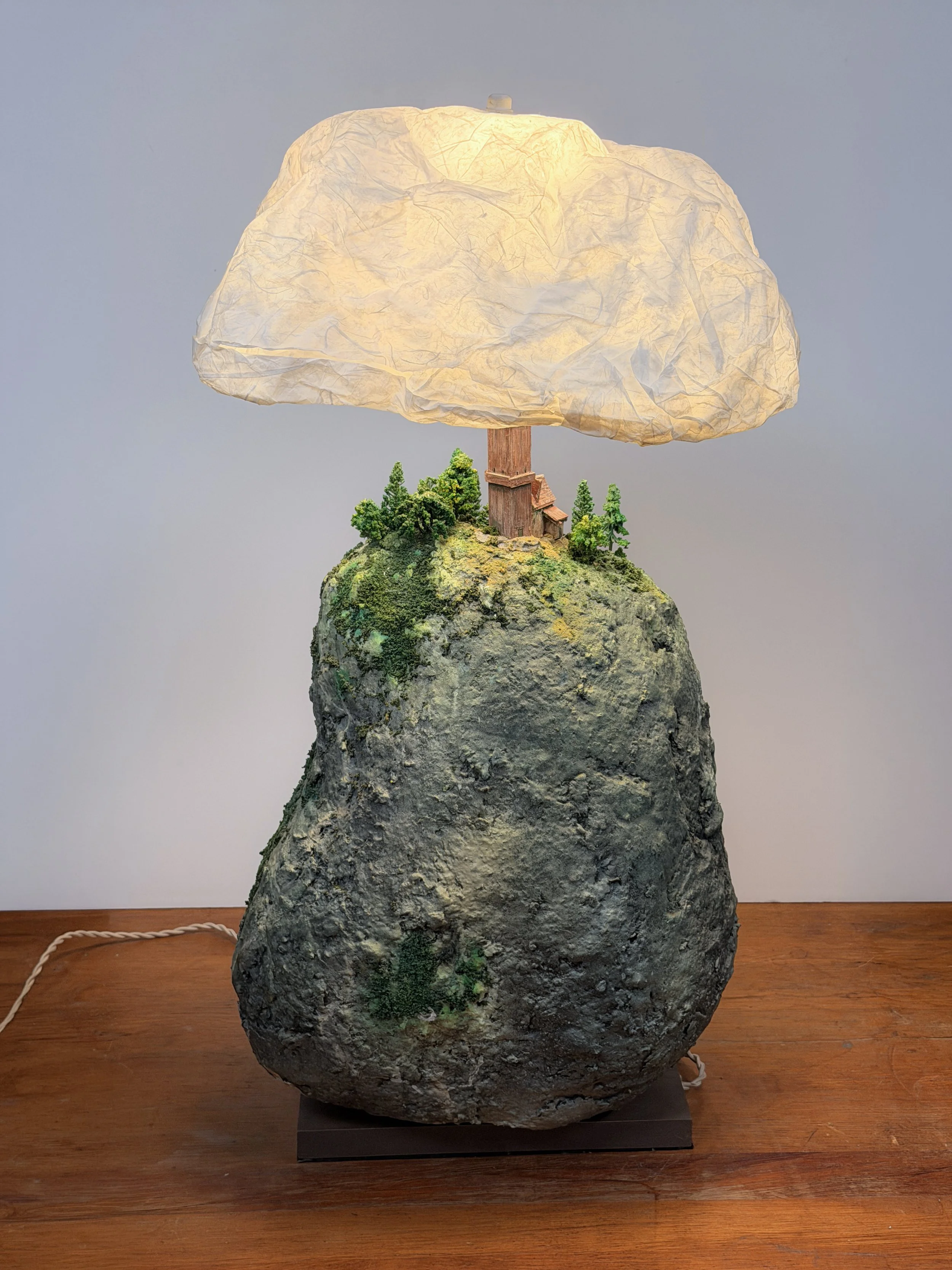 the lighthouse lamp22.JPG
