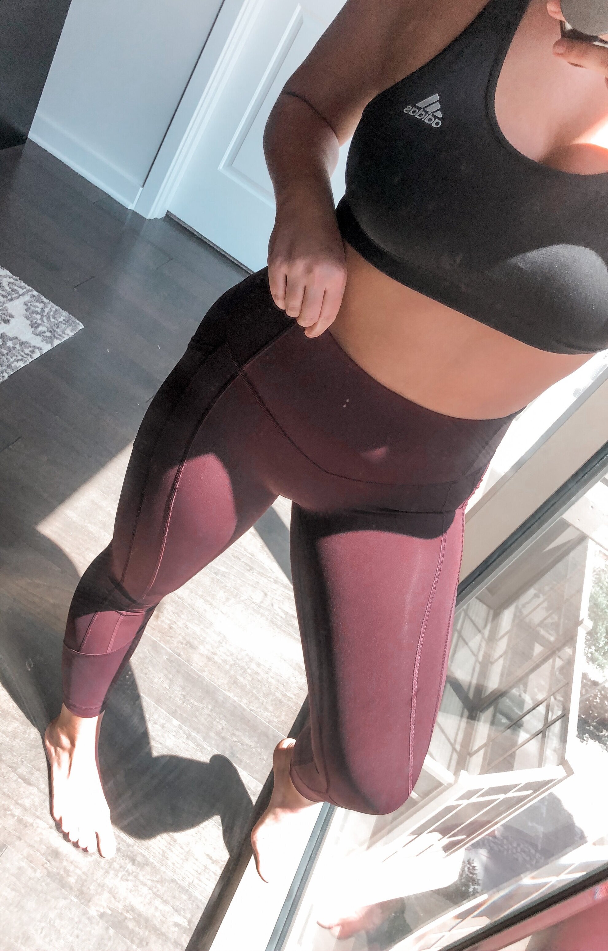 Which legging styles have decorative edges like the tight stuff