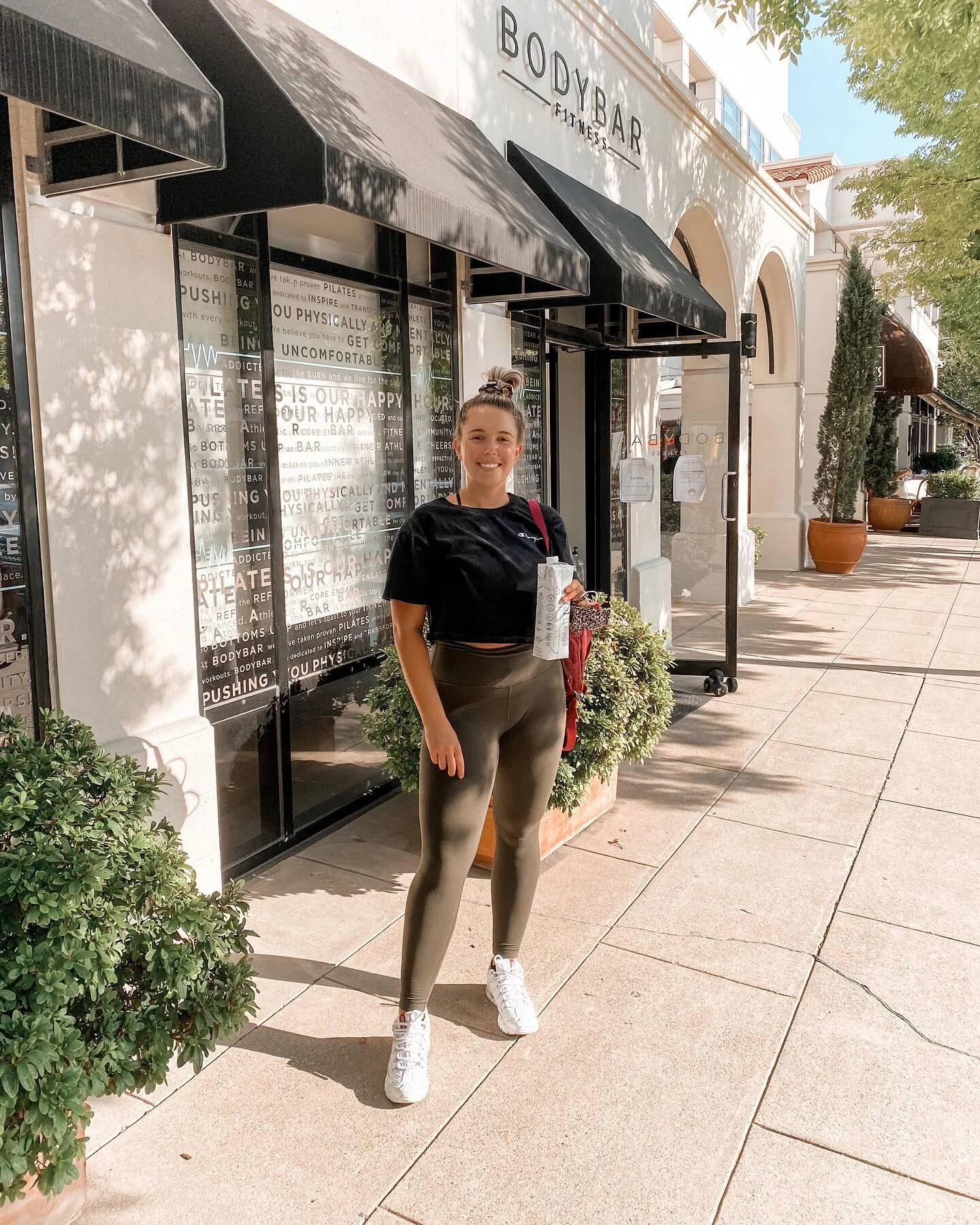 So you’re trying a new class?? A few tips to help you crush it.
⠀⠀⠀⠀⠀⠀⠀⠀⠀
✨ show up early!! Nothing worse than getting lost and running into class late. That throws off my whole workout. I always try to post parking details on my Class Notes so