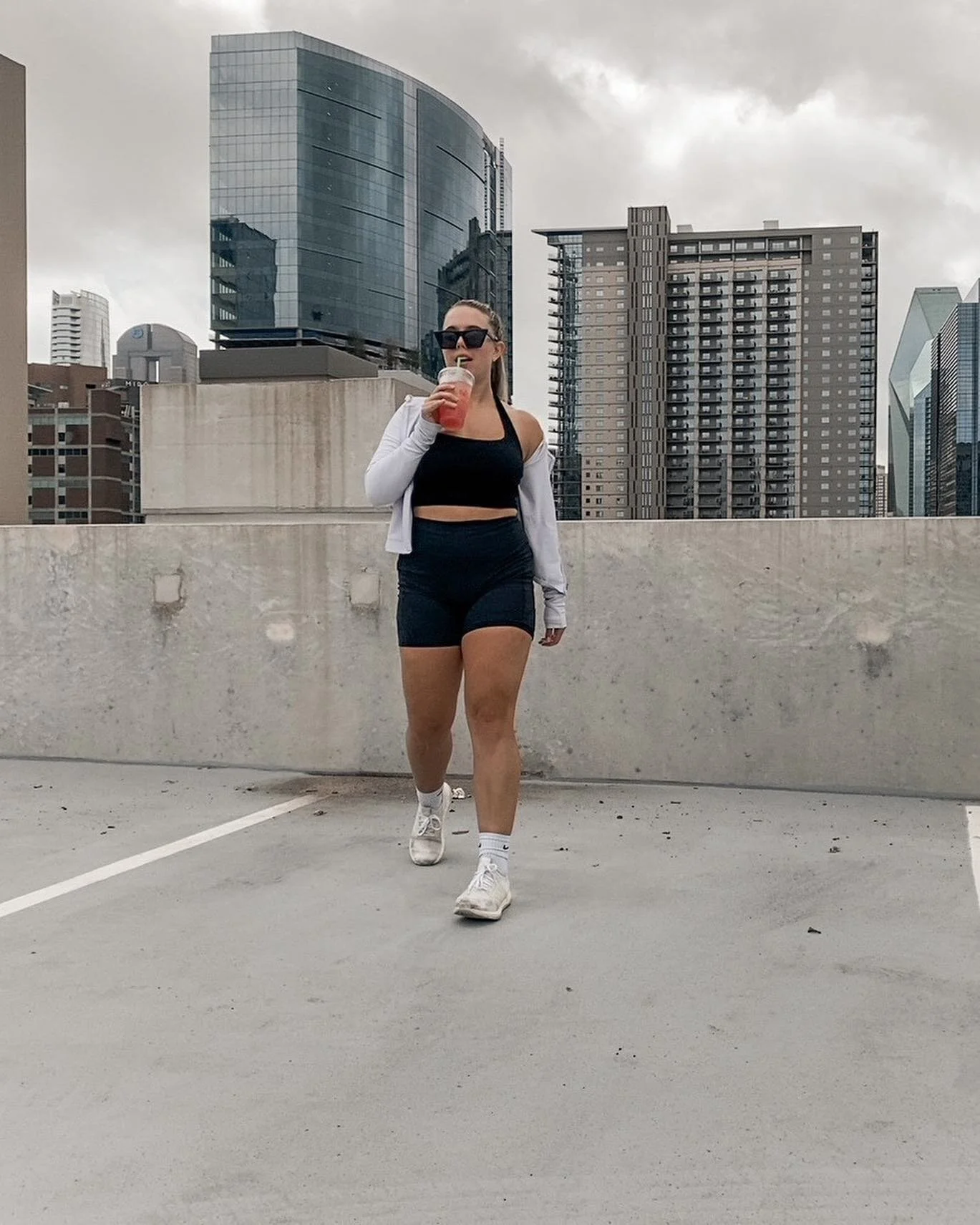 stepping into a new wee liiiikkkee #fableticsparter
⠀⠀⠀⠀⠀⠀⠀⠀⠀
here are some reminders for your week🤍
✨you can control your reaction to all things
✨better to do one thing at 100% than two at 50%
✨whatever you&rsquo;re going through, pitbull has been 