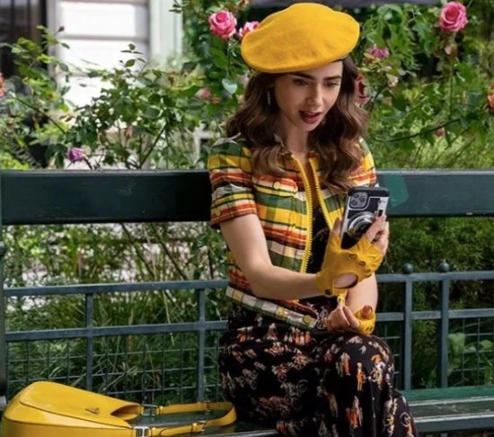 How "Emily in Paris" Embodies the Antithesis of French Style 