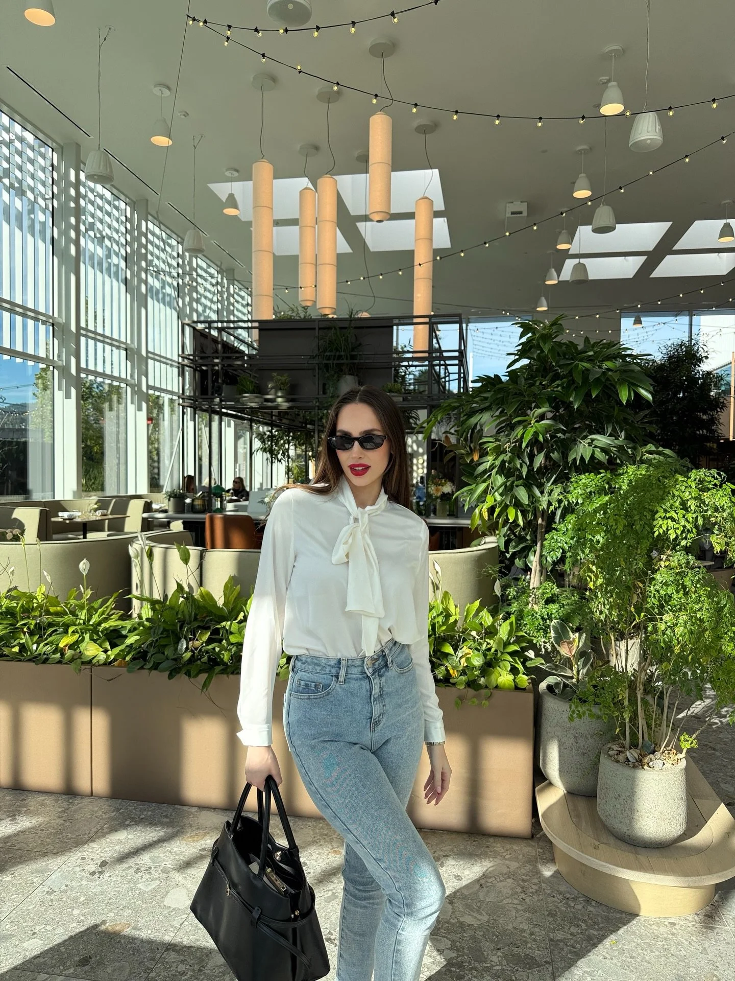 Wednesday check-in 🤍🫶🏻

Stepping back from the noise, reconnecting with my health, and grounding into the small joys. The deepest shifts often happen in the smallest moments when you choose to walk a little slower, feel the warmth of the water as 