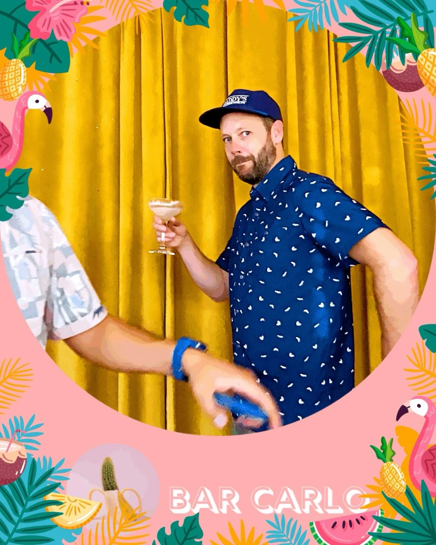 Our beverage vendors kept everyone happily snapping photos all night long. 
Fred @badhombreimports &amp; Aaron @daddys_cocktailsyrups (shown) were joined by @dappledtonic &amp; @canbar_pdx with their Through the Sages Gin. 
Each playfully crafted dri
