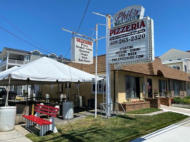 OPEN FOR OUTSIDE DINING!
We&rsquo;re excited to bring back dining at Phil&rsquo;s. Place your order at the window, grab a number, and we&rsquo;ll bring the food to you. 🍕 &bull;
&bull;
&bull;
&bull;
&bull;
#philspizza #philspizzasic #pizza #seaisle 