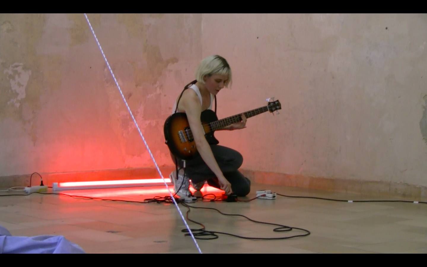 MAMA_MOTH_PERFORMANCE_CARE_RELATIONSHIP_Guitar_Red_Light.PNG