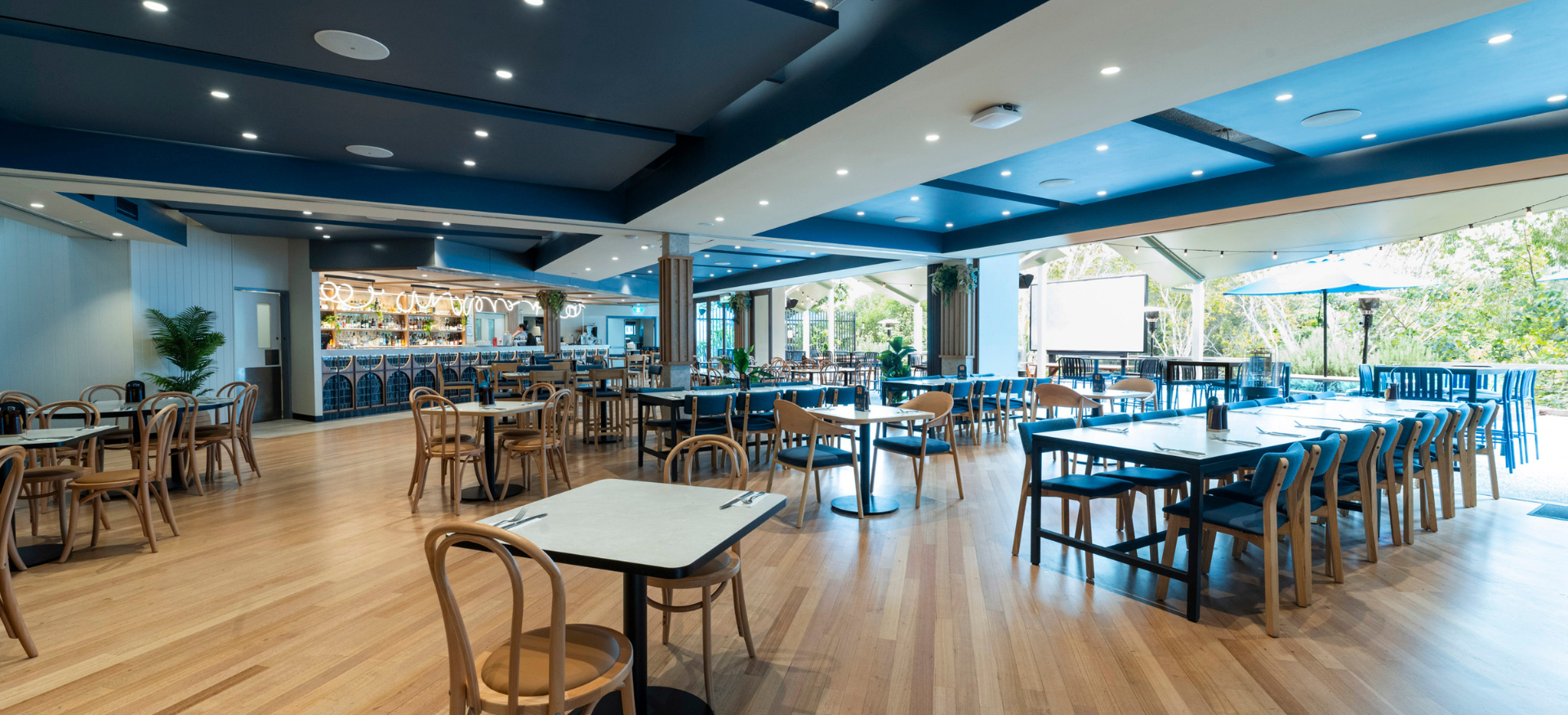 Benowa Tavern Background Image (2).png
