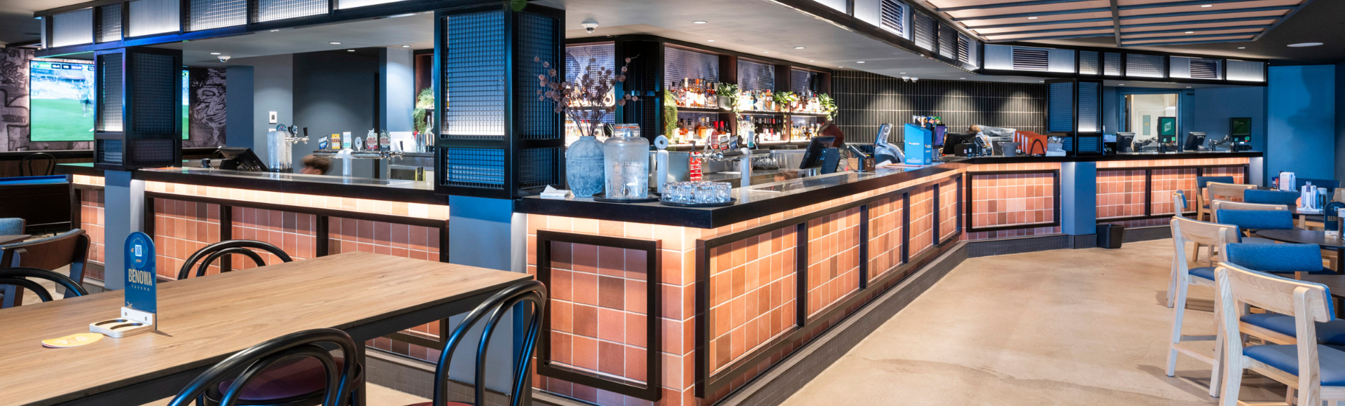 Benowa Tavern Header Image (6).png
