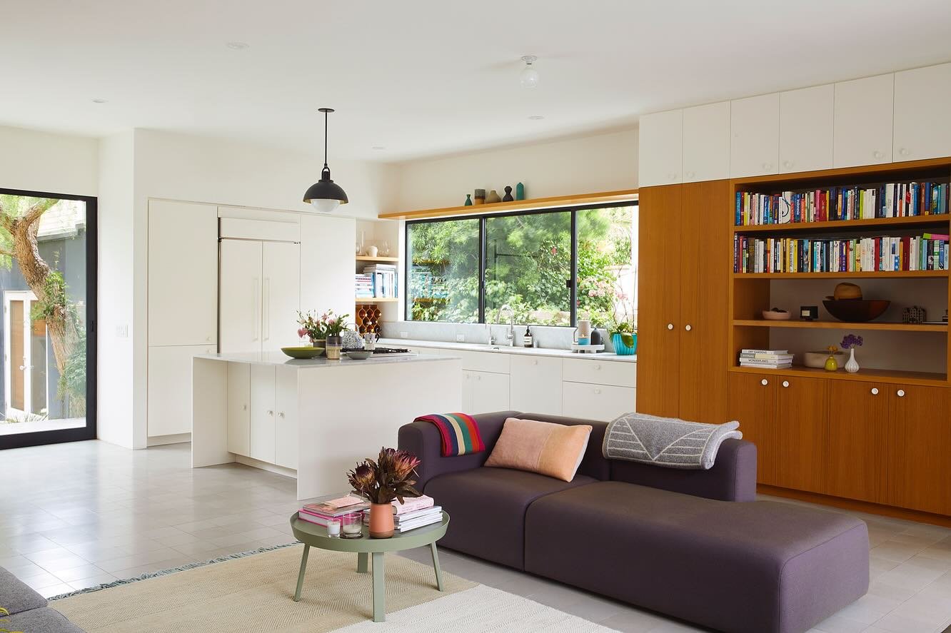 Two special @bestorarchitecture houses for sale! 
1-3, Superba house in Venice, unique house within a house 

4-7, hilltop house in Silverlake (via @jennacooperla )

Photos by @yoshihiromakino &amp; @virtuallyherestudios