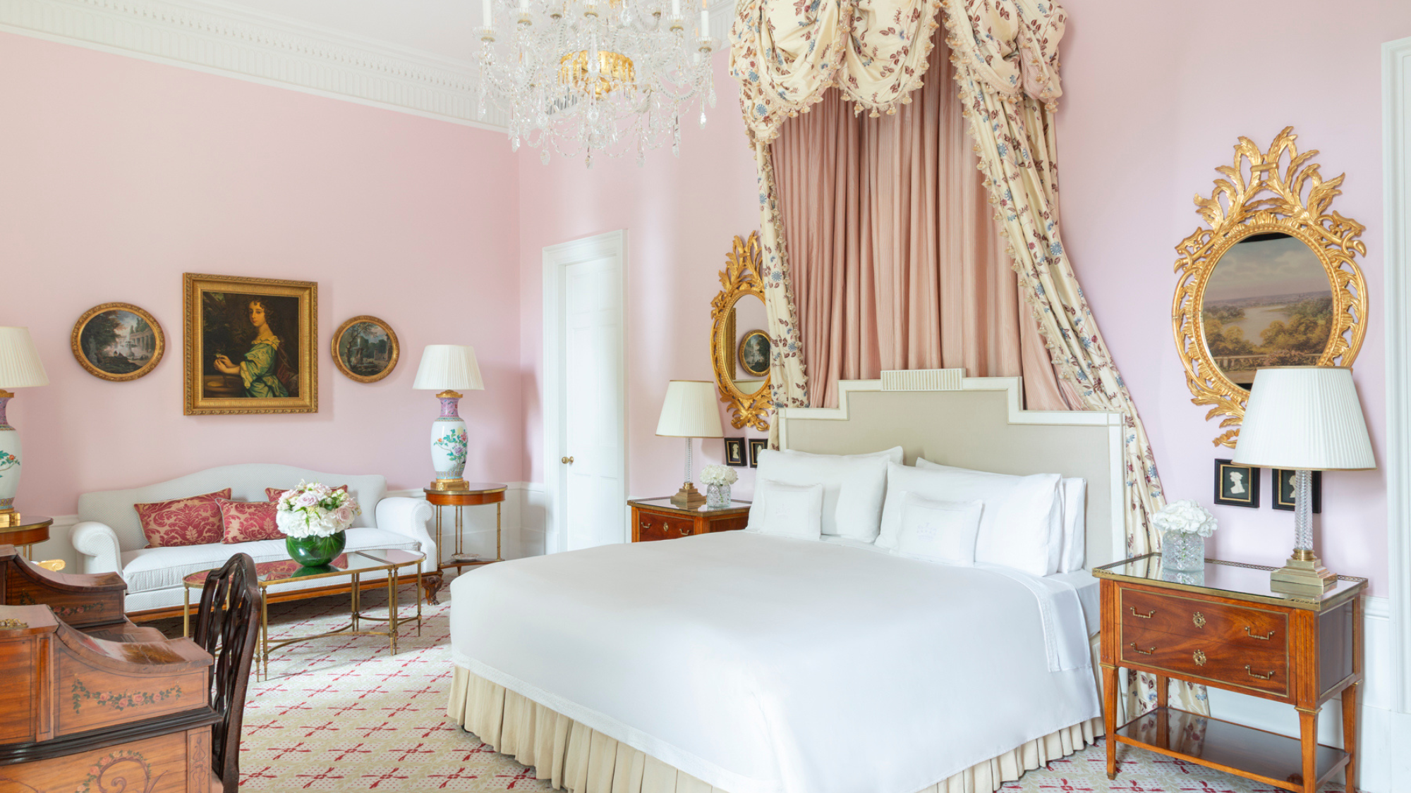 Huffman Travel Image - Lanesborough Presidential Suite Second Bedroom 118 Park Suite.png