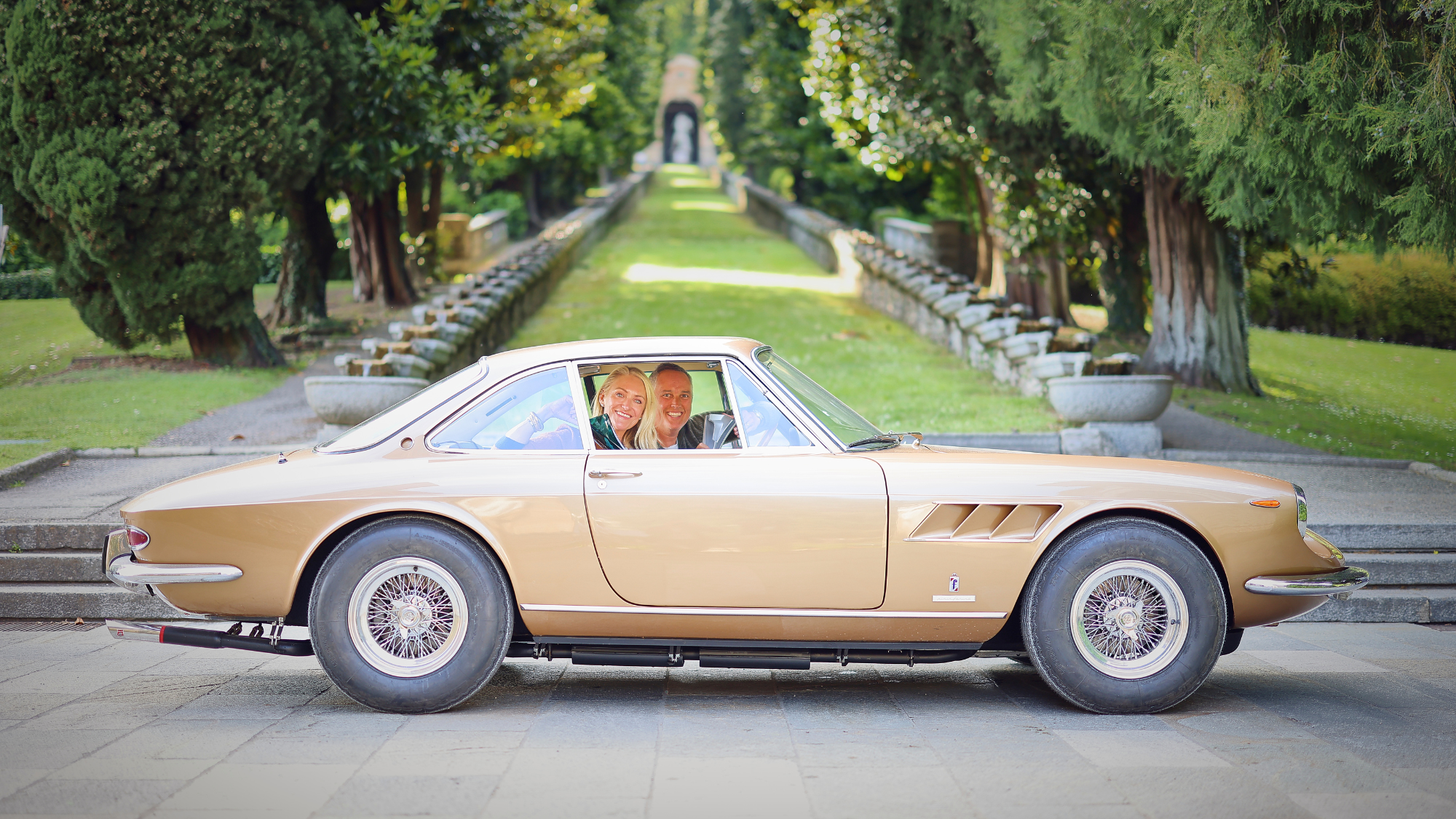 Huffman Travel - Photo of Monique Owen, Goldie garden