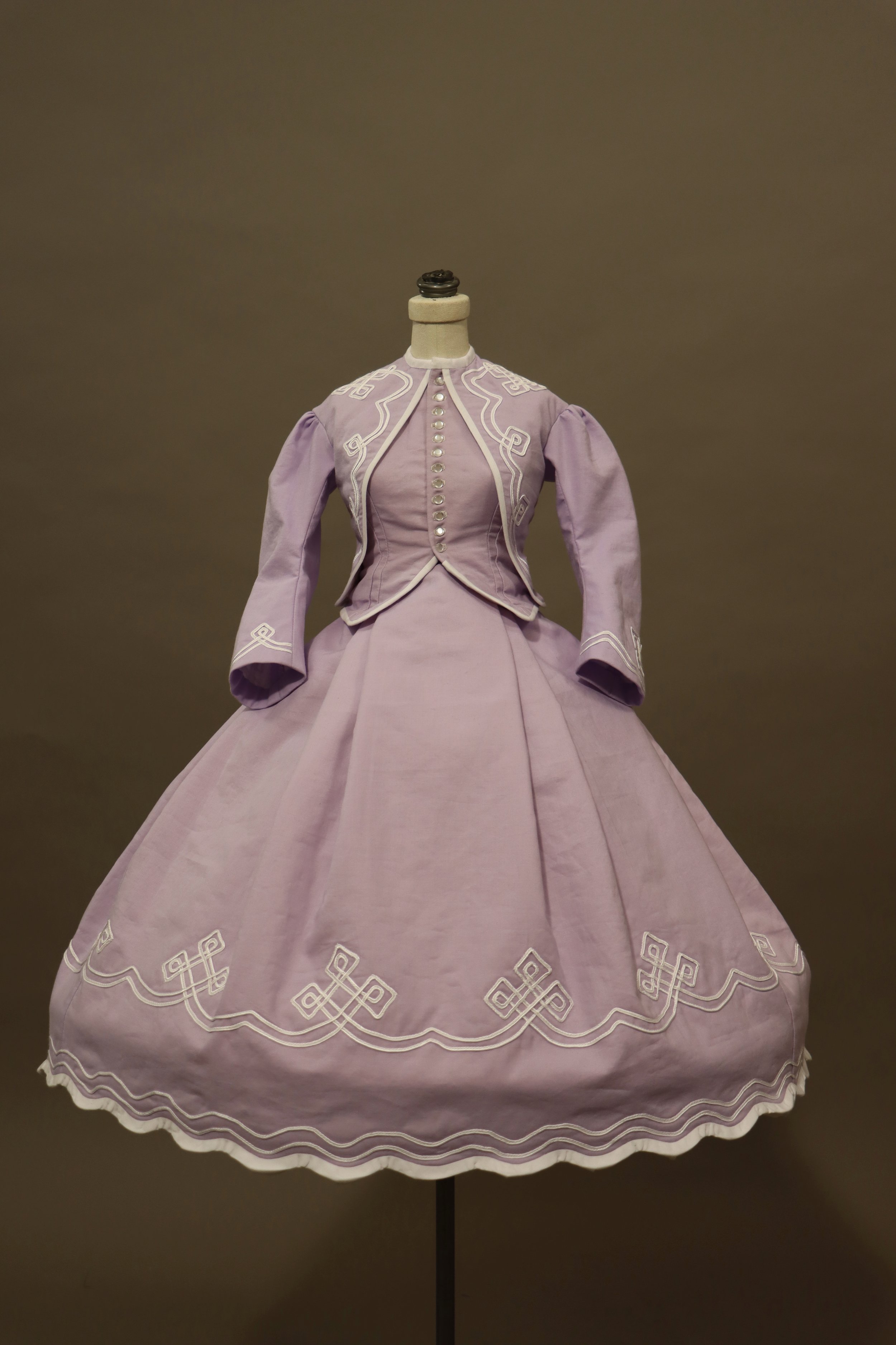 Construction: Period Reproduction