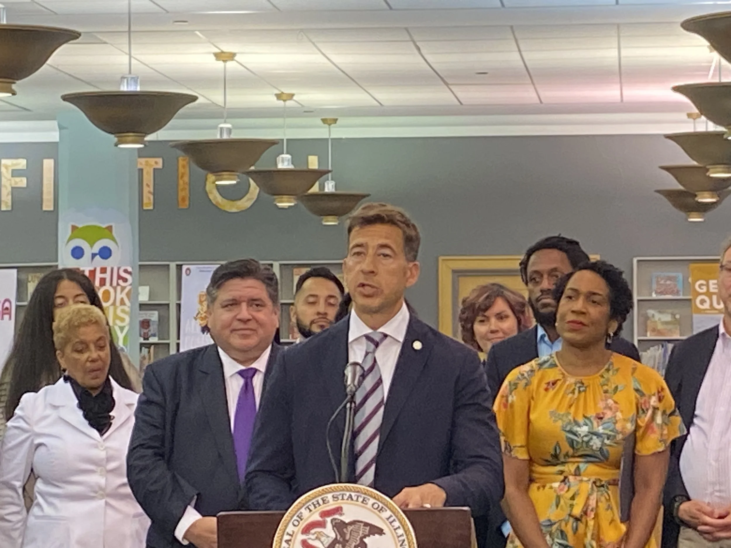 Illinois Bans Book Bans