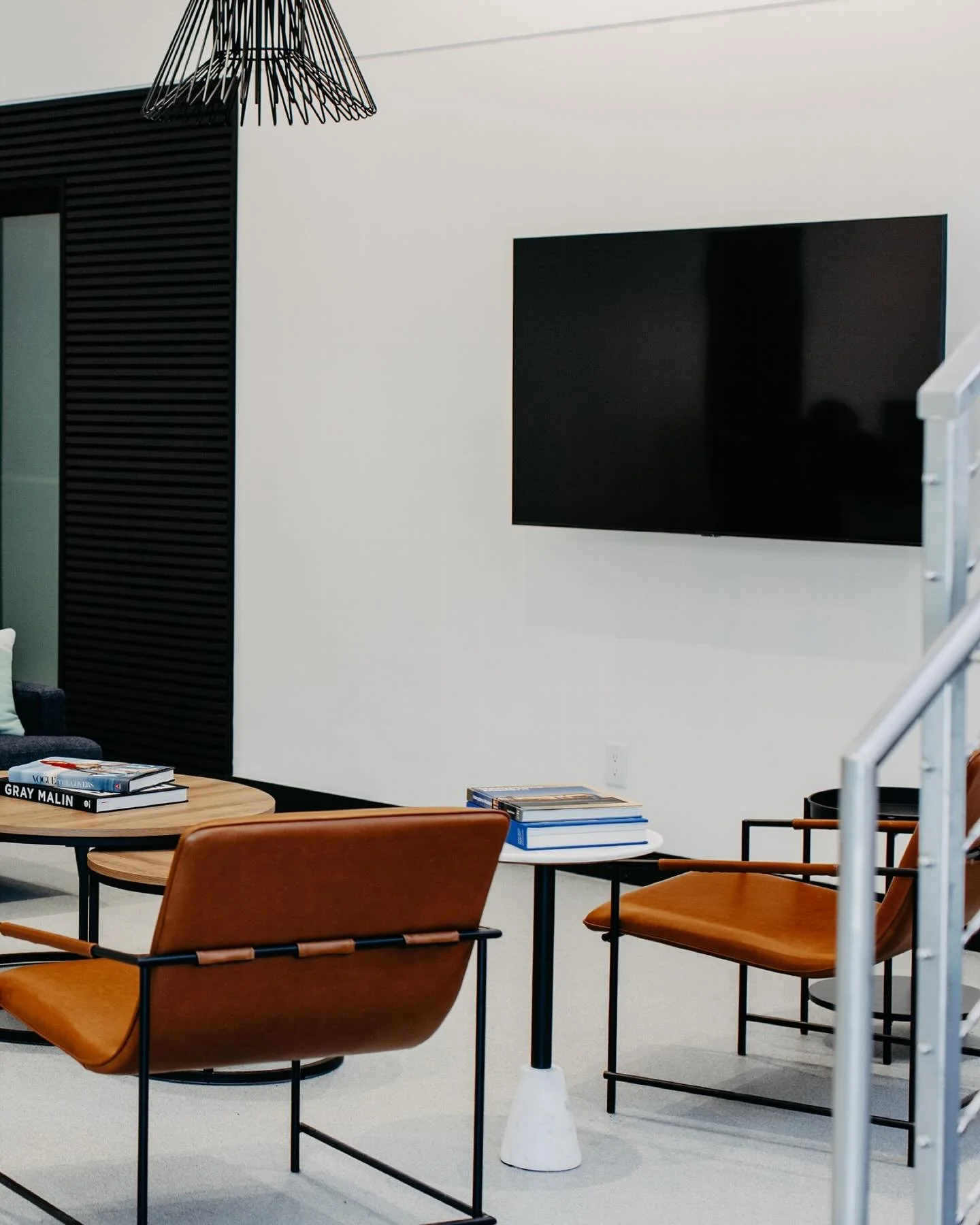 From the office to a virtual meeting, Studio Luli isn&rsquo;t just about pretty visuals. It&rsquo;s about listening, solving, and creating solutions that work as beautifully as they look.

Designed with intention, the lobby for BEB Capital strikes th