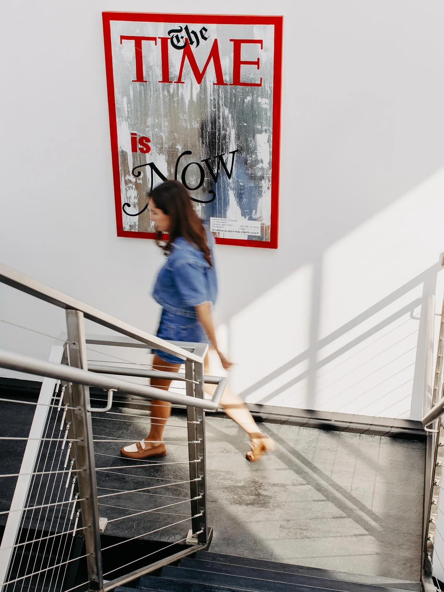 Start where you are.
The time is now.
No day but today.

Forward is the direction.
Even if it&rsquo;s one ba-ba-ba baby step at a time.

📸 direction &amp; shot: @bsturrett 
🎨 coolest artwork: @jojoanavim 

#thetimeisnow #nodaybuttoday #studioluli