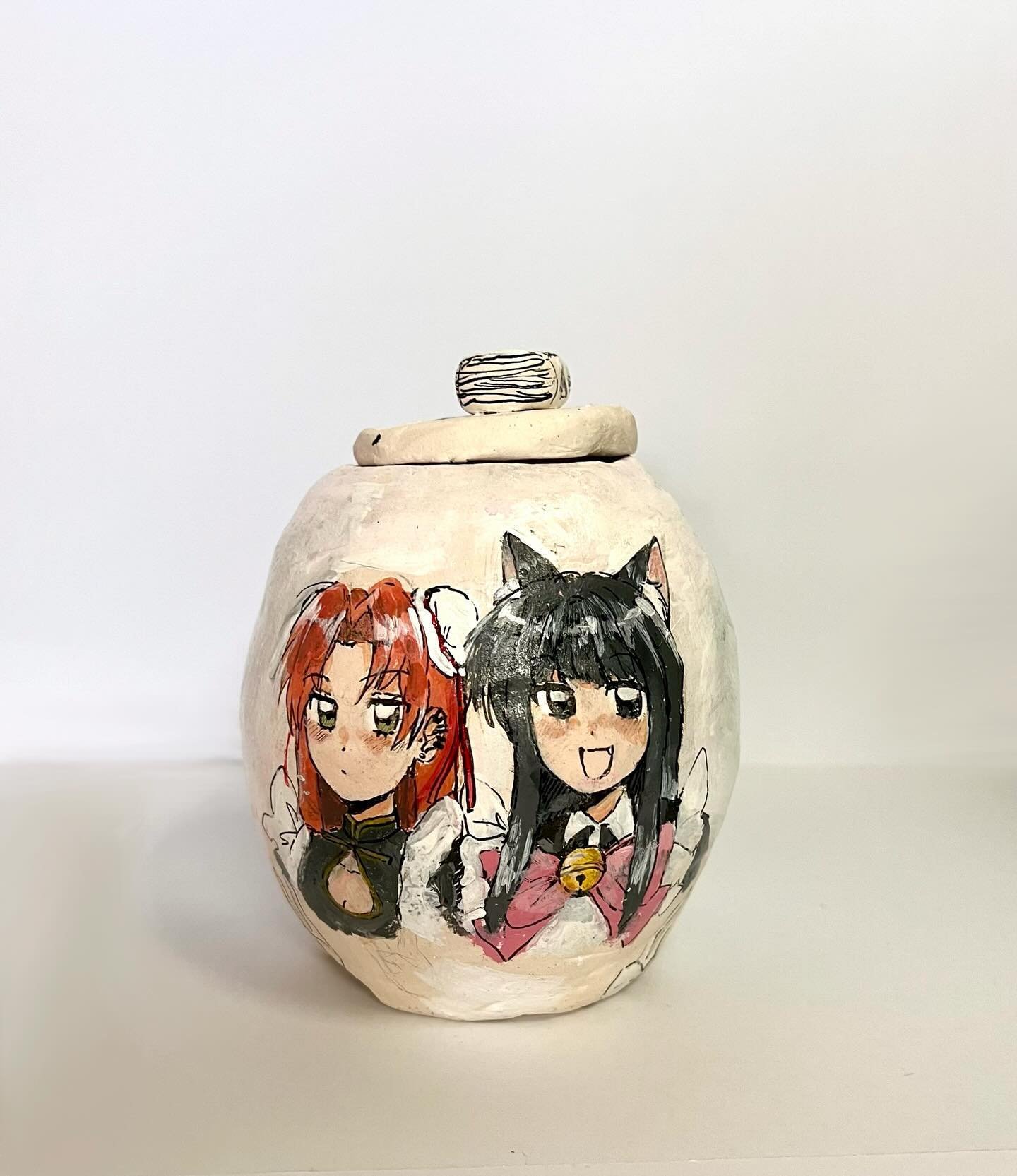 Just a few examples of beautiful ceramic pots by Art Elective students! Each one tells a story. Stay tuned for more ✨🏺