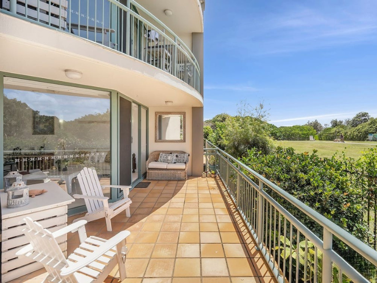 47/955 Gold Coast Highway, Palm Beach