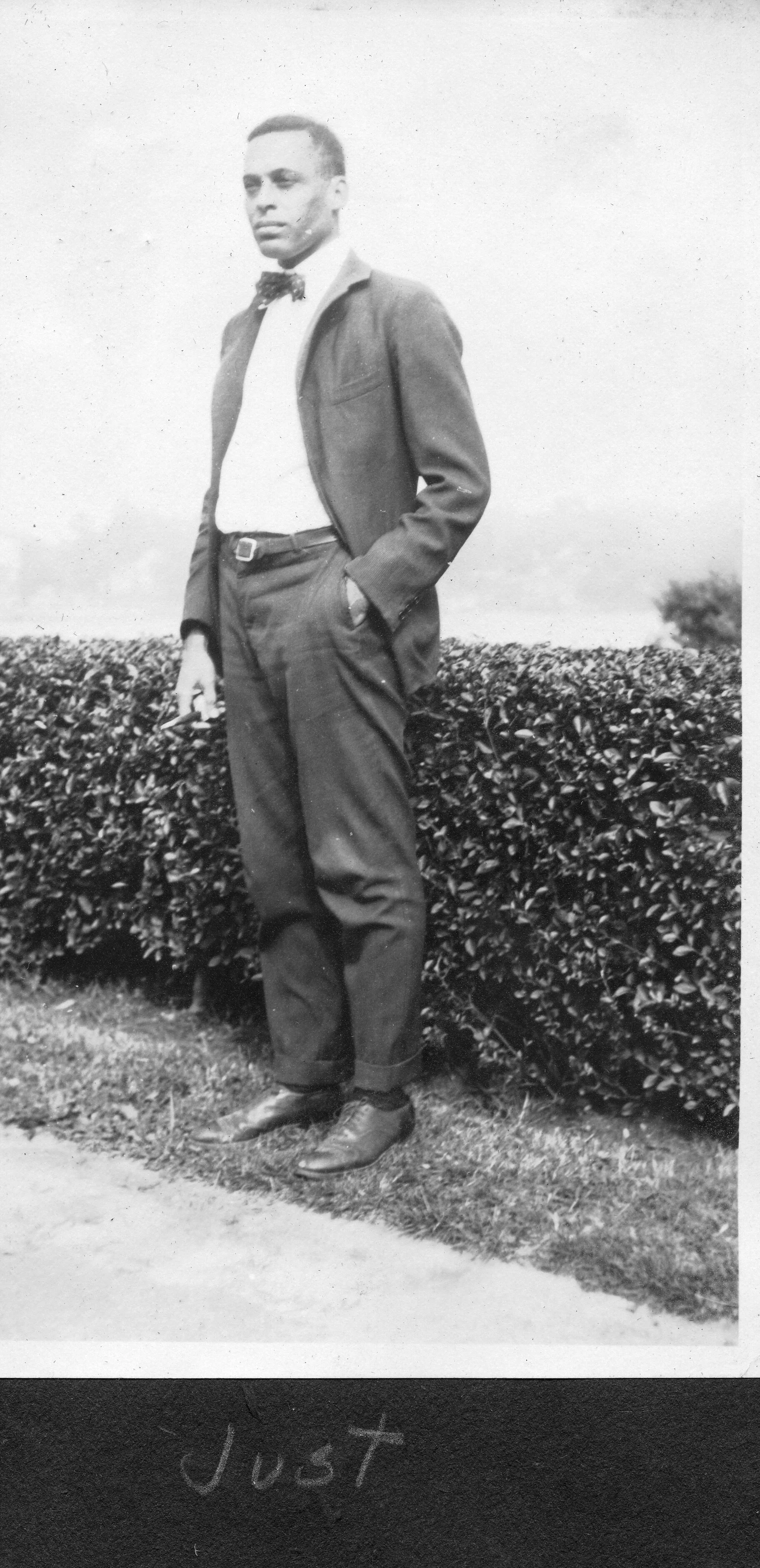 "Ernest Everett Just". History of the Marine Biological Laboratory. http://hpsrepository.asu.edu/handle/10776/3354. undated
