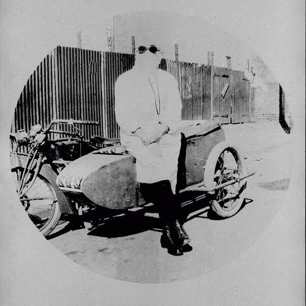 Medical student wearing protective clothing during Influenza epidemic, Sydney, 1919. University of Sydney archives, G3_224_1050. 
According to the archives this possibly depicts Cawley Madden, one of many medical students who assisted local doctors d