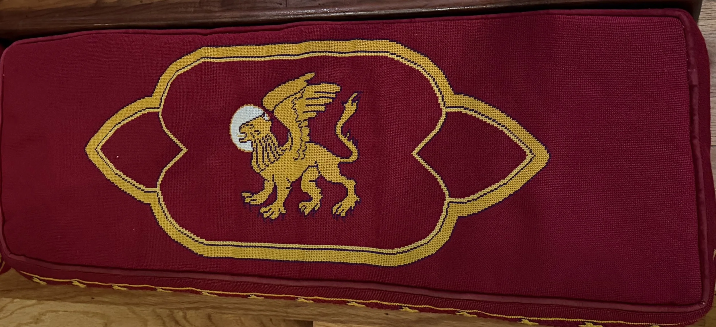 Kneeler 2.jpg