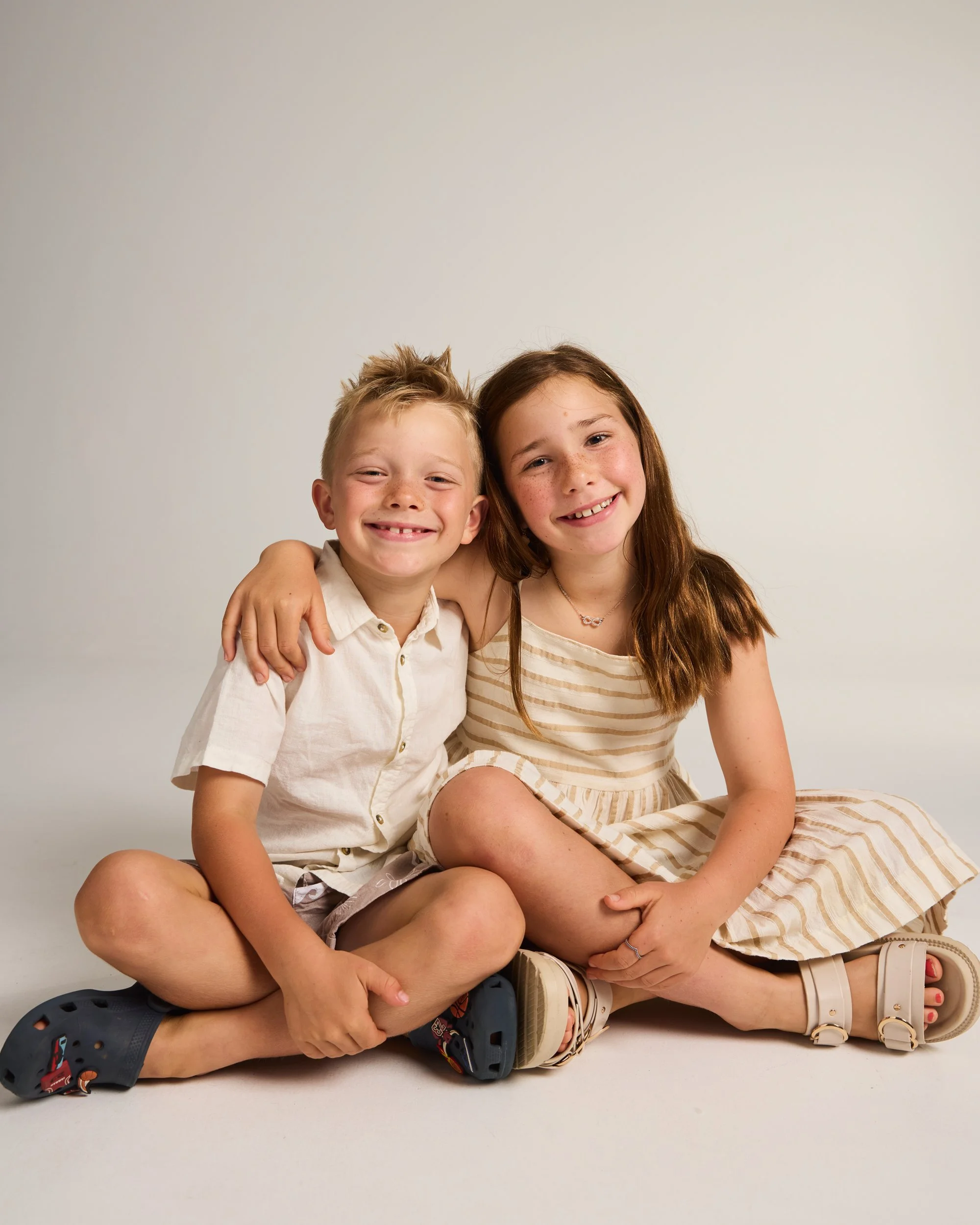 Kindred_Genea_151125_15349_LarissaMathewLilySpencer,.jpg