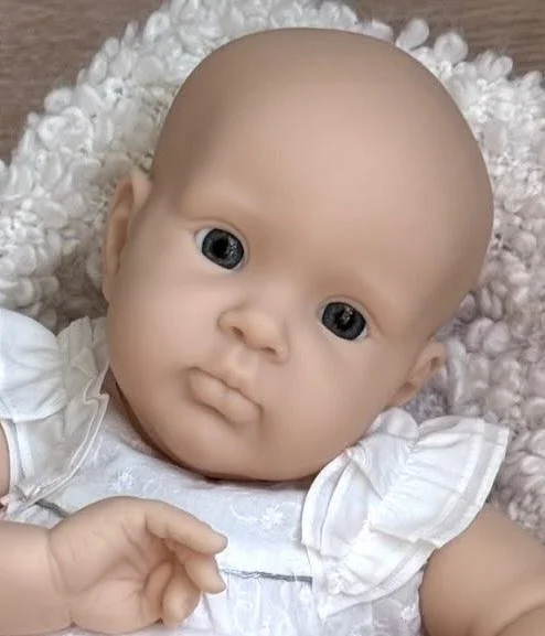 alice head.jpg