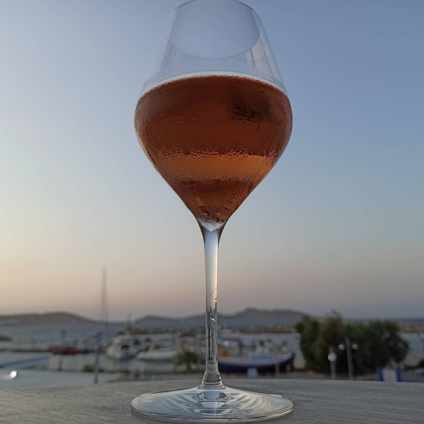 #koukosparos #koukoswinebar #winebarparos #sunsetbarparos #bestviewnaoussa #sunsetbar #loungemusicparos #loungebarparos #greekwine #greekwines #parosgreece #parosbar #barparos #barnaoussa #balconynaoussa #balconyparos