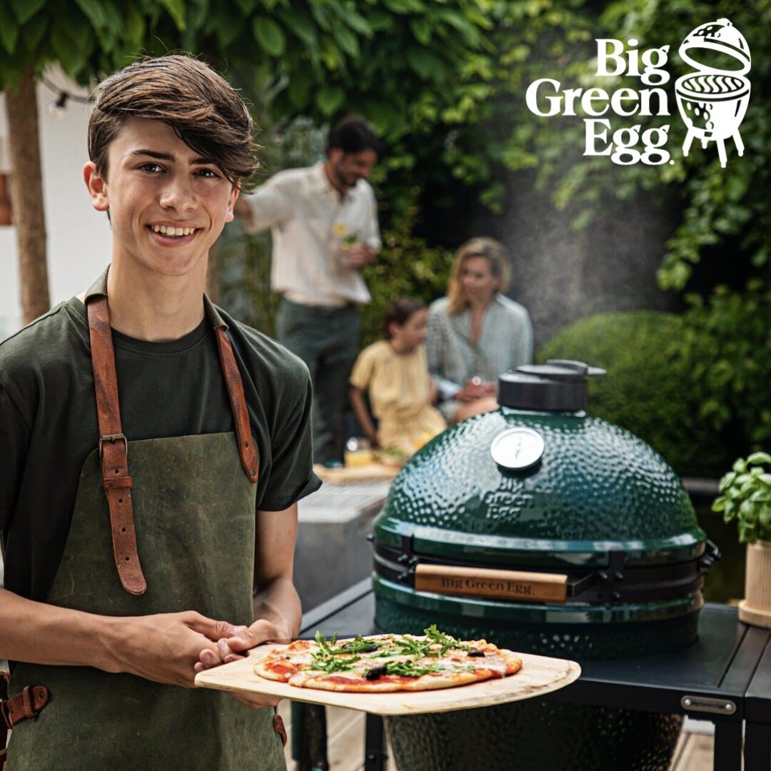 Hay un nuevo chico en el bloque y est&aacute; haciendo que todas las otras barbacoas se pongan verdes de envidia. 
@biggreeneggspain 

There&rsquo;s a new kid on the block and it&rsquo;s making all the other barbecues green with envy. 
@biggreeneggsp