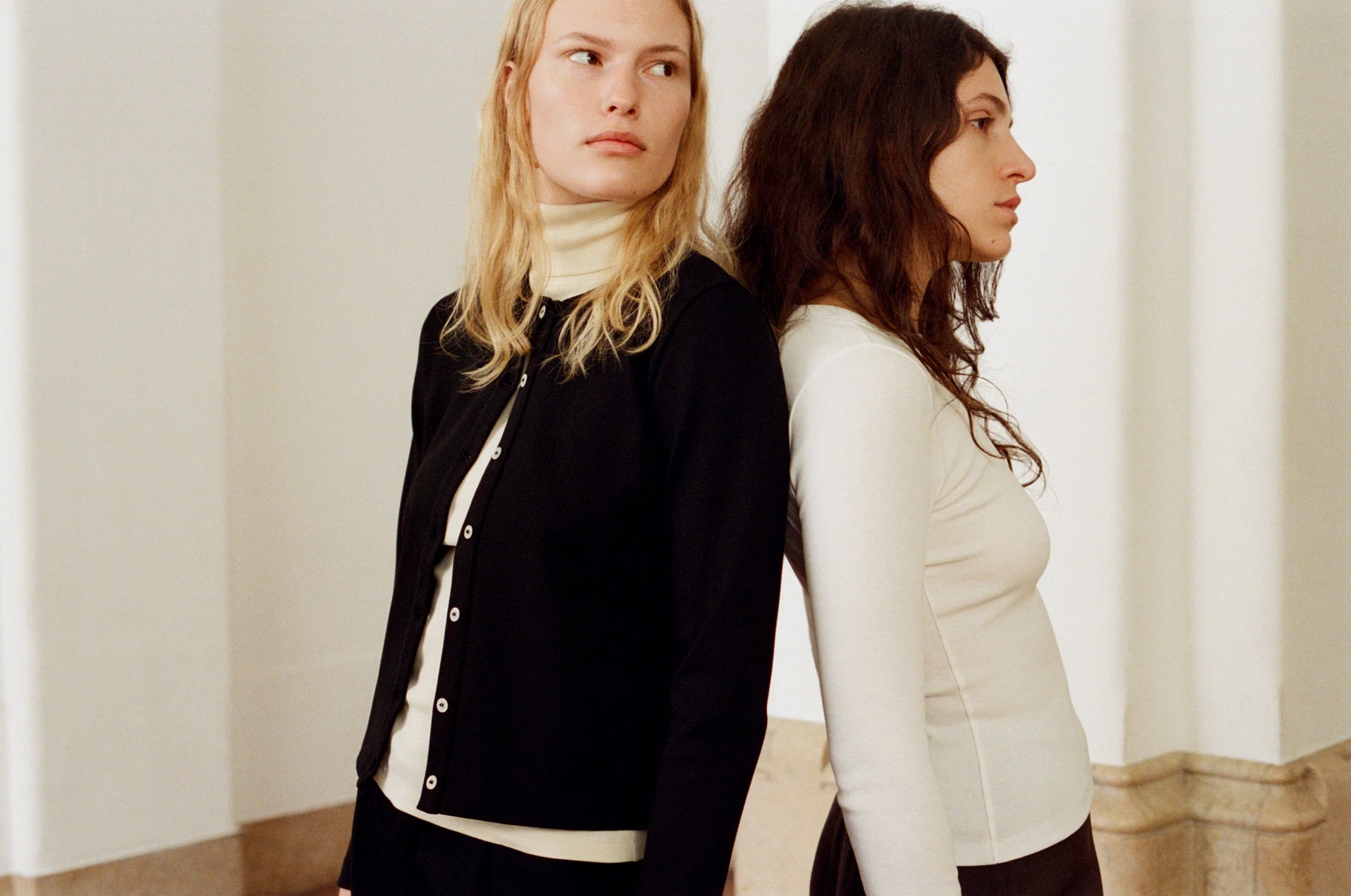 FLORE FLORE_Poppy Cardigan_Black + Dinah_Turtleneck_Off White-2.jpg