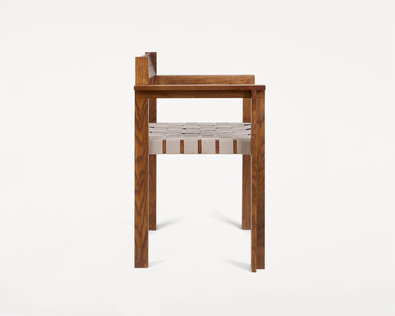 FRAMA-Symmetry-Armrest-Chair-Packshot-3.jpg
