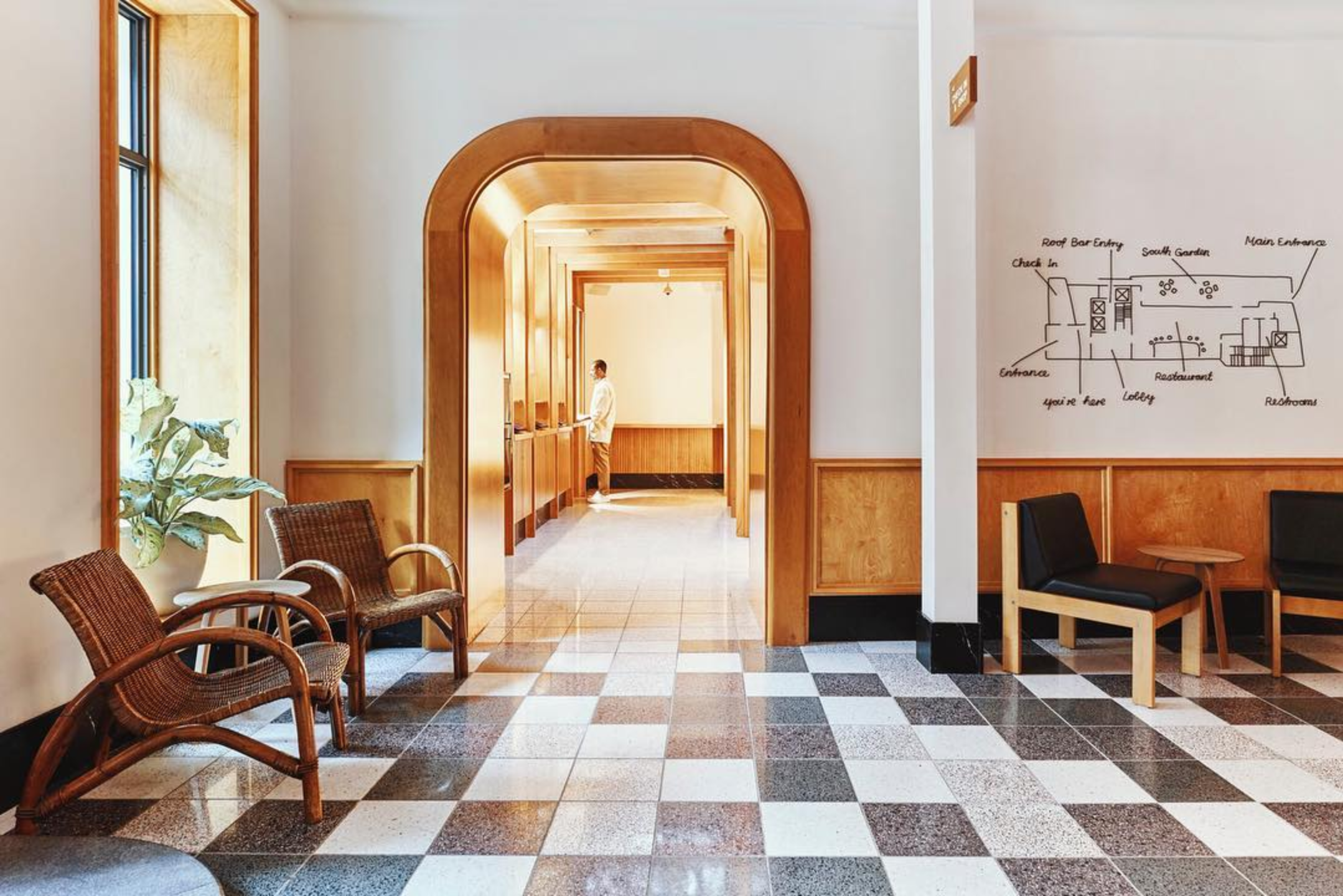 sister city hotel4.png