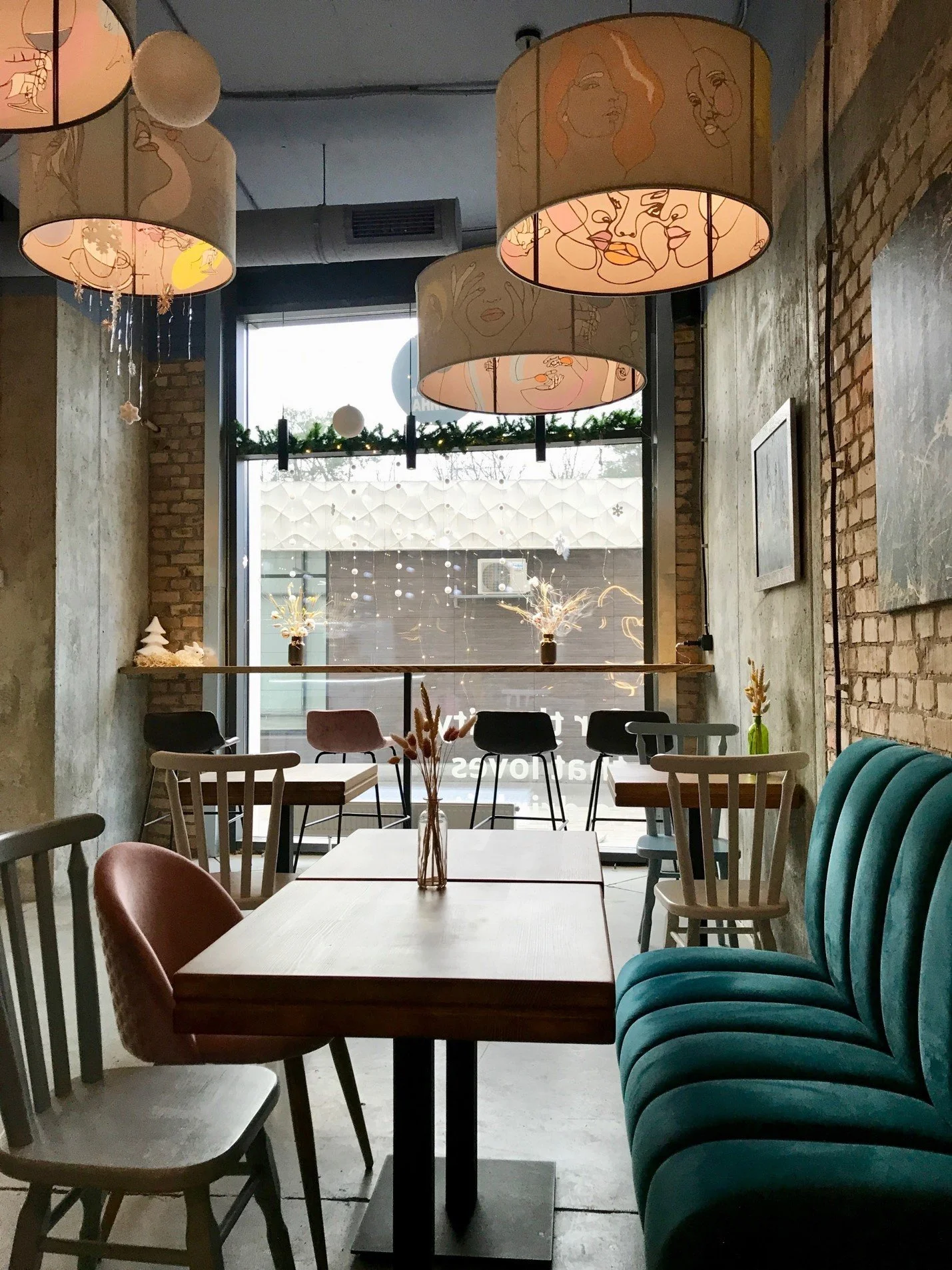 Patchwork Dining – Der perfekte Stuhl Mix