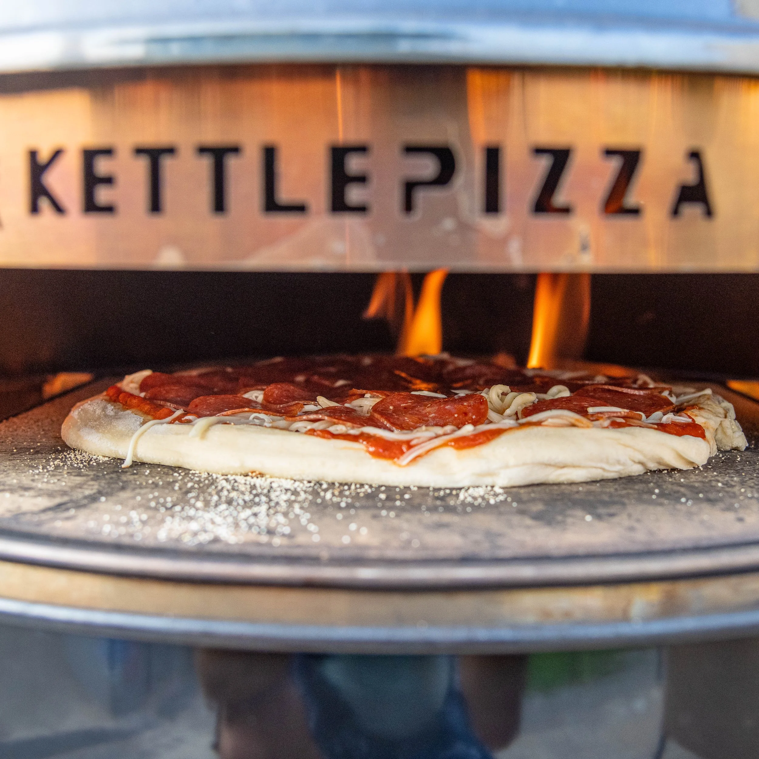 Kettle Pizza