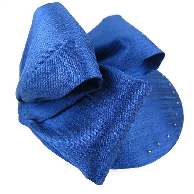 Little Blue Silk Fascinator #lulandamakes #blue #silk #rawsilk #Fascinator #hat #hairaccessories #Swarovski #swarovskicrystals #milliner #design #burlesquecostume #wedding #event