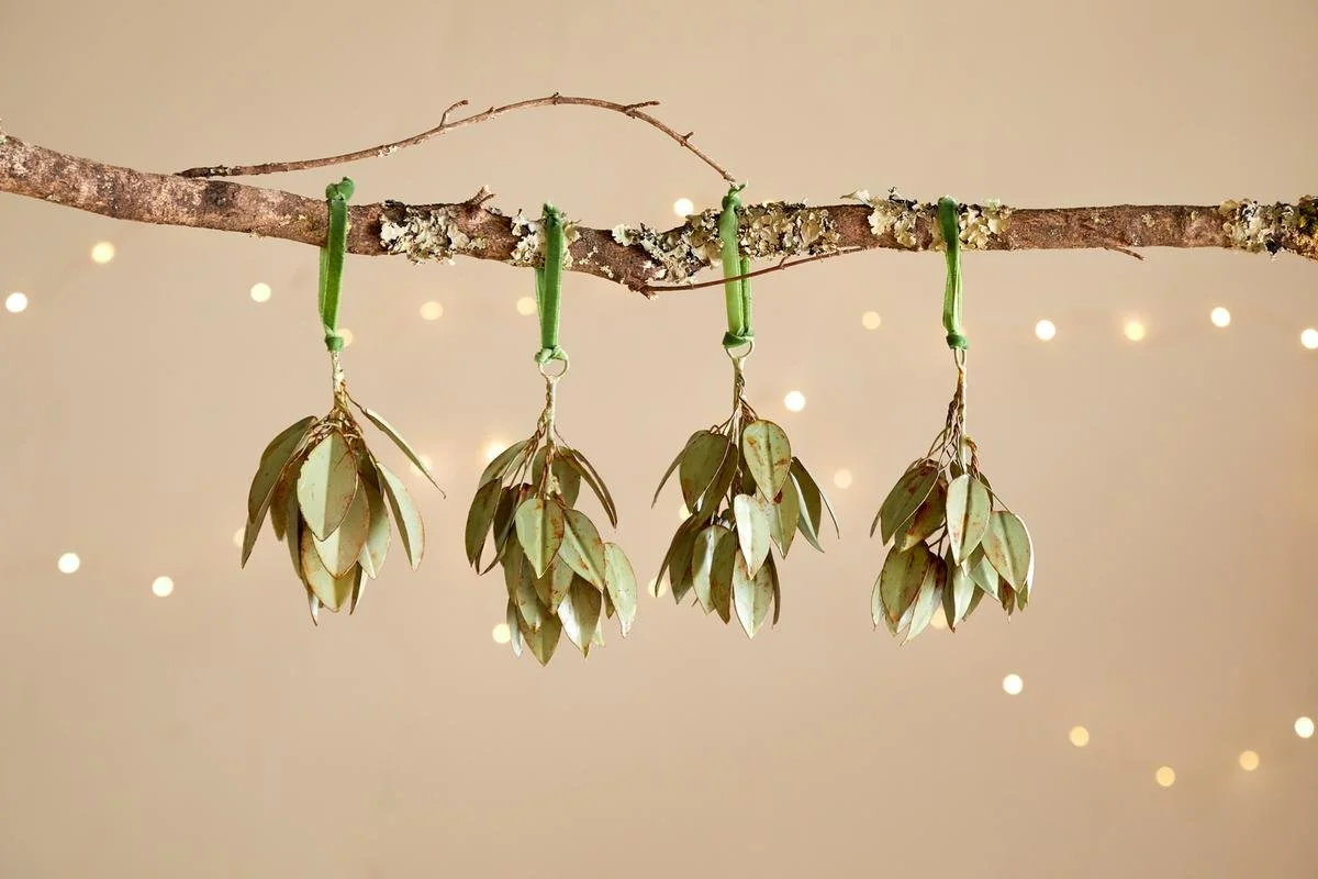 GB10-GB1001-Geeti Baubles-Soft Green-set of 4-nkuku-1-1200px.jpg