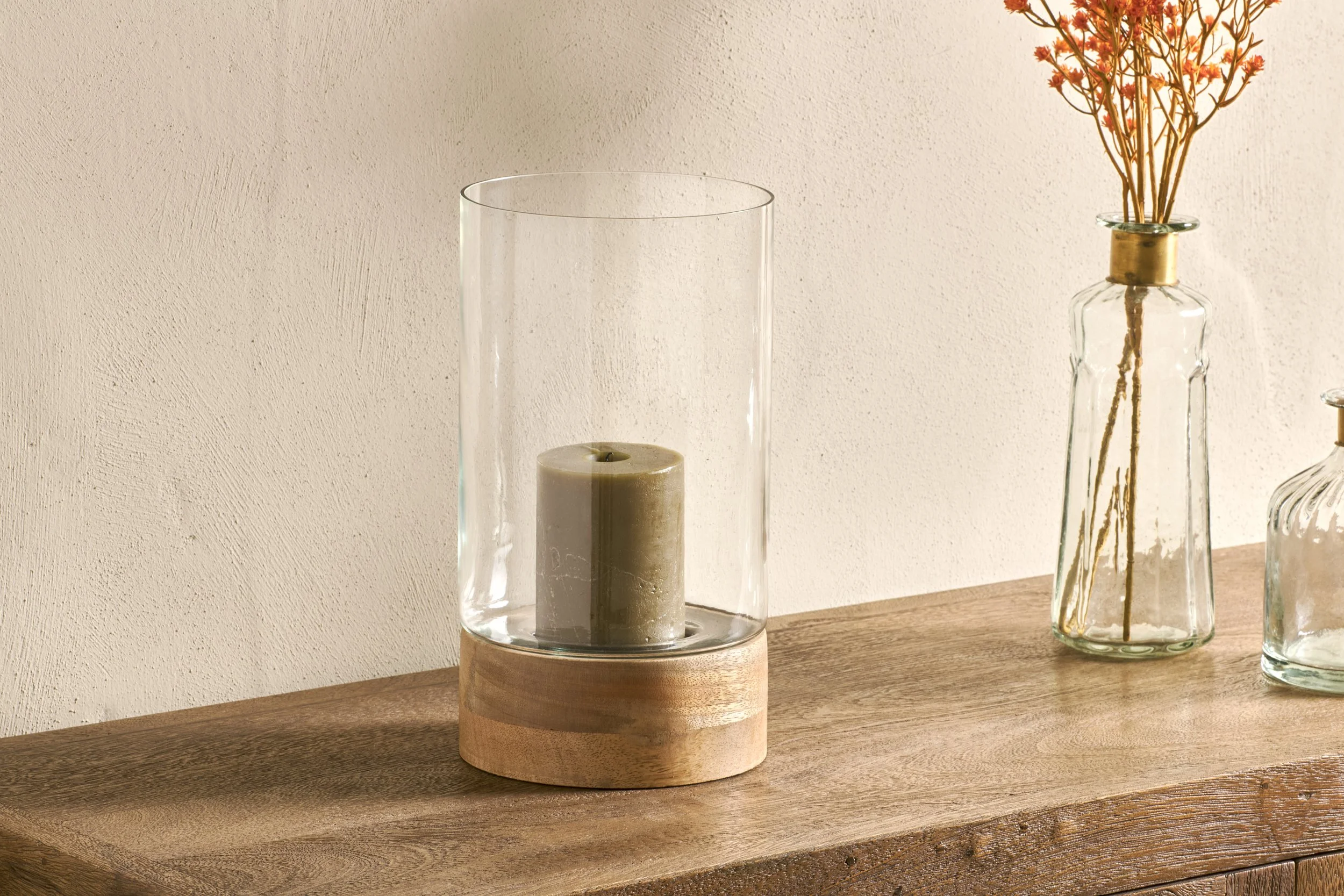 IL0402-Idha Hurricane Lantern - Straight - Medium_0026 RT.jpg