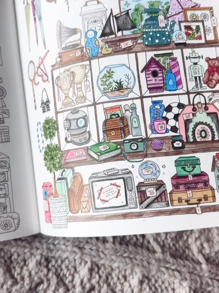 Allllll the coloring while listening to audiobooks every chance I can. It really combats anxiety and an ocd brain 💗 highly advise 😘 plus @johannabasford has the DREAMIEST coloring books. I have at least 5 🥰