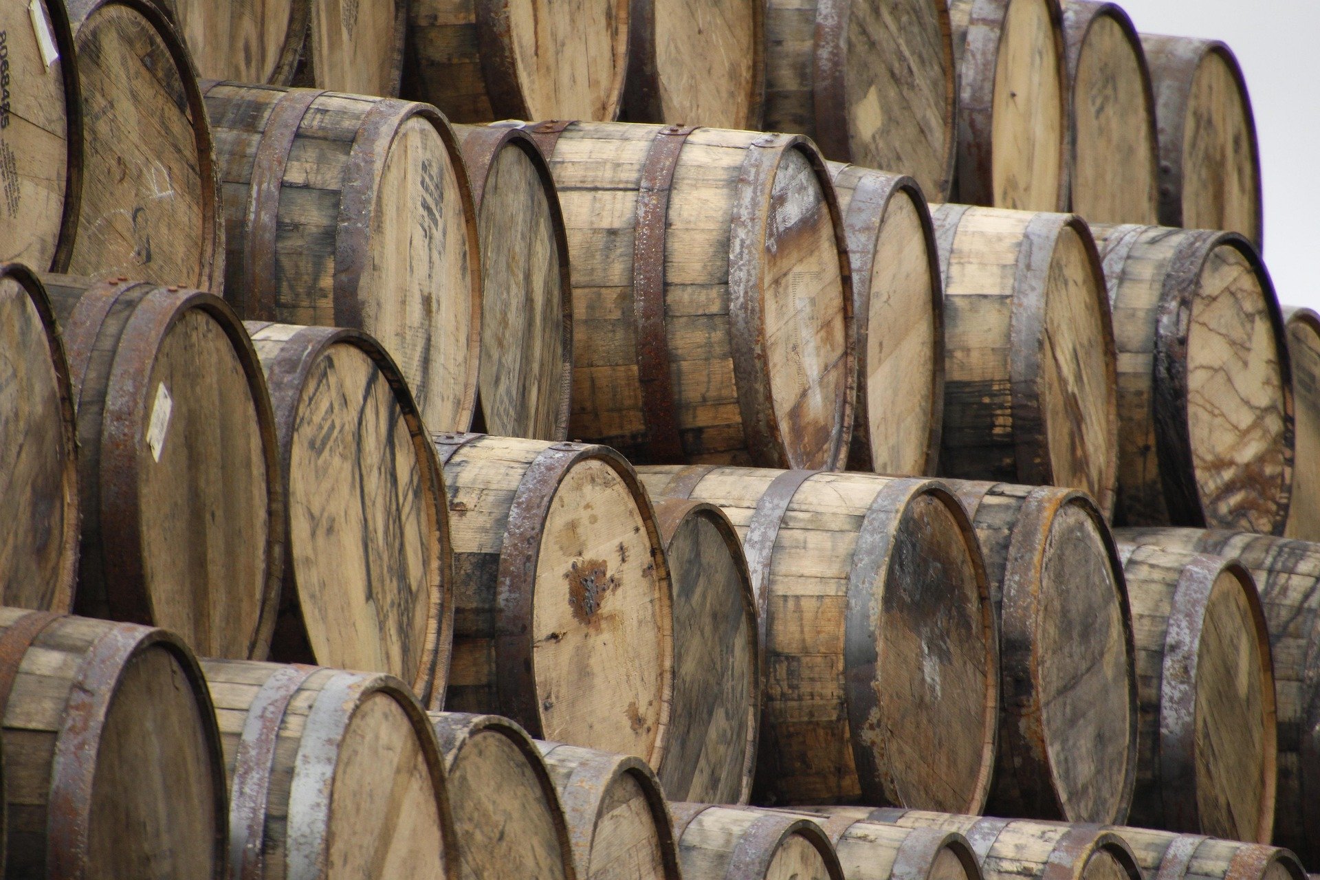 barrels-4991523_1920.jpg