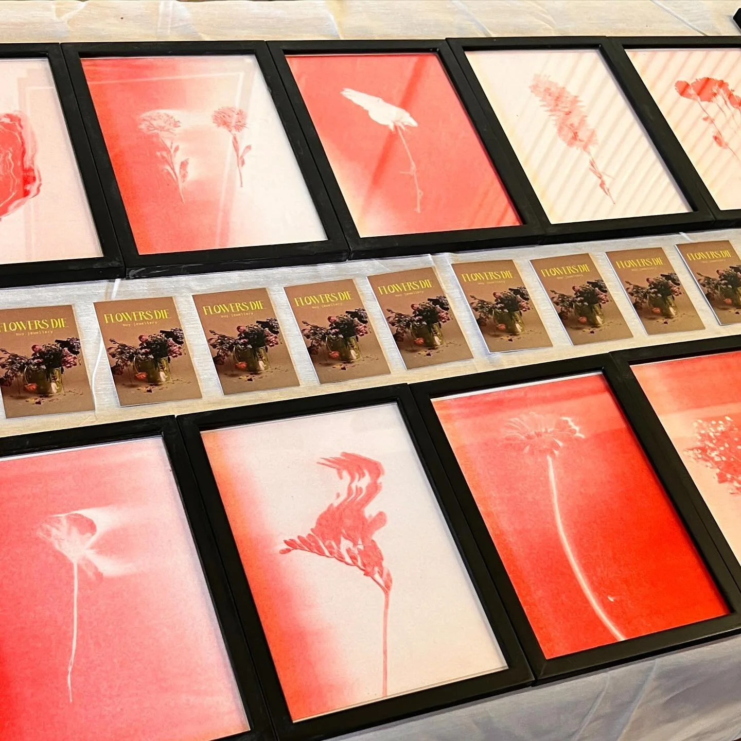 We worked very hard (but sooo much fun) on new limited prints for @flowers.die.buy.jewellery and will upload them soon at our shop ❤️&zwj;🔥

Thanks for everybody who came to our very first exhibition at @stemmerhof_offiziell @pop_up_galerie_kuenstle
