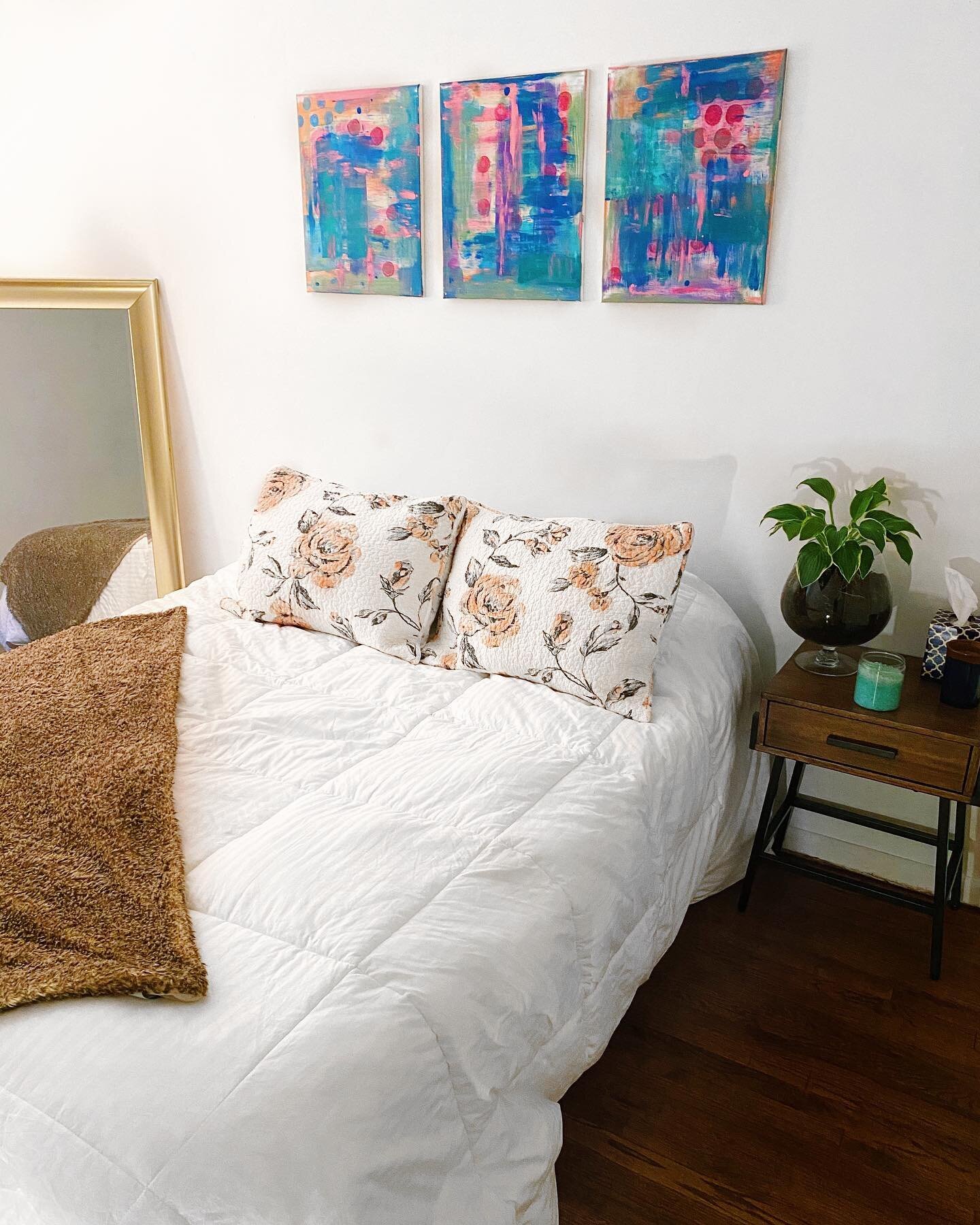 Thanks @bri_wid for showcasing 3 of my paintings !