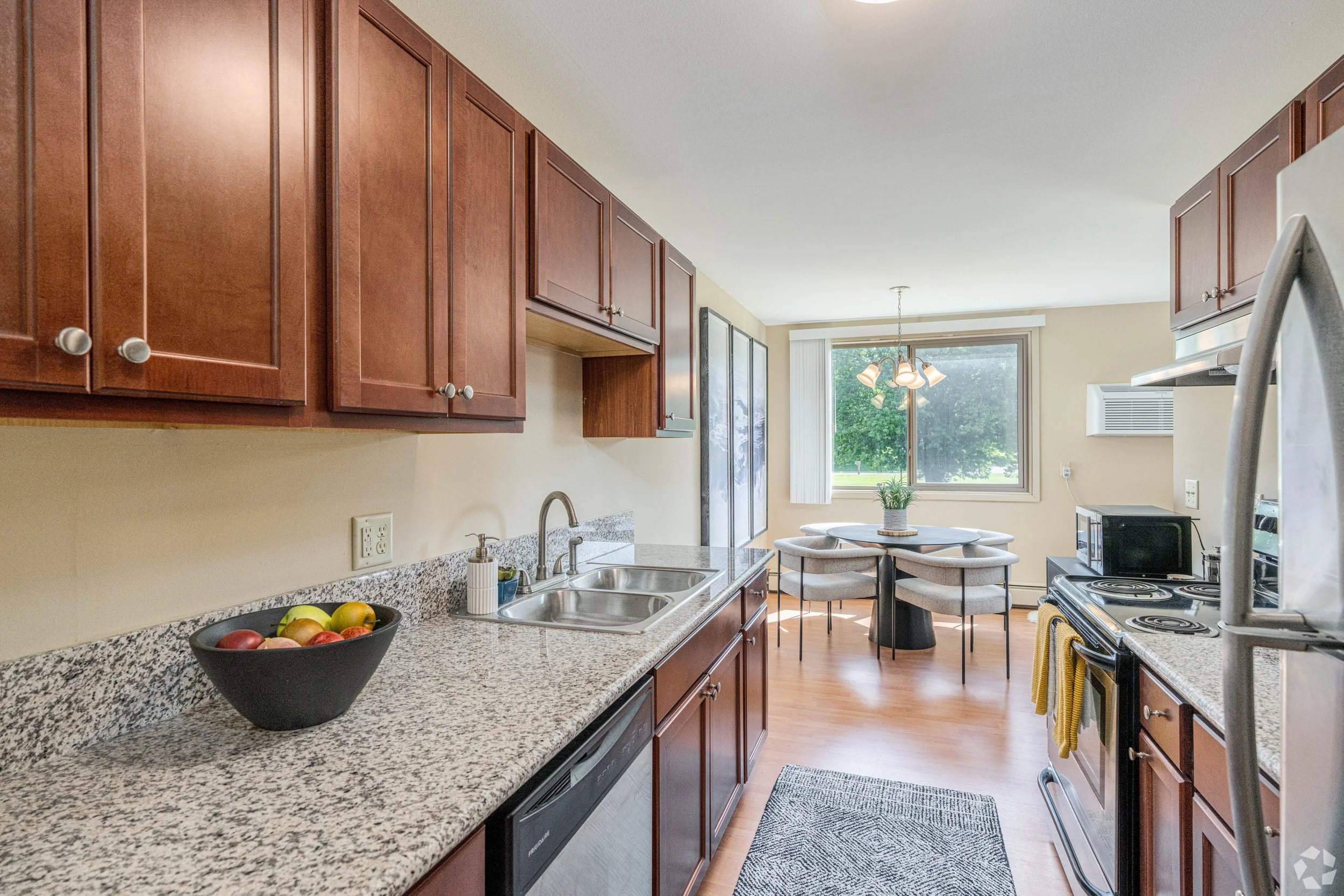 West-End-Apartments_021 (1).jpg