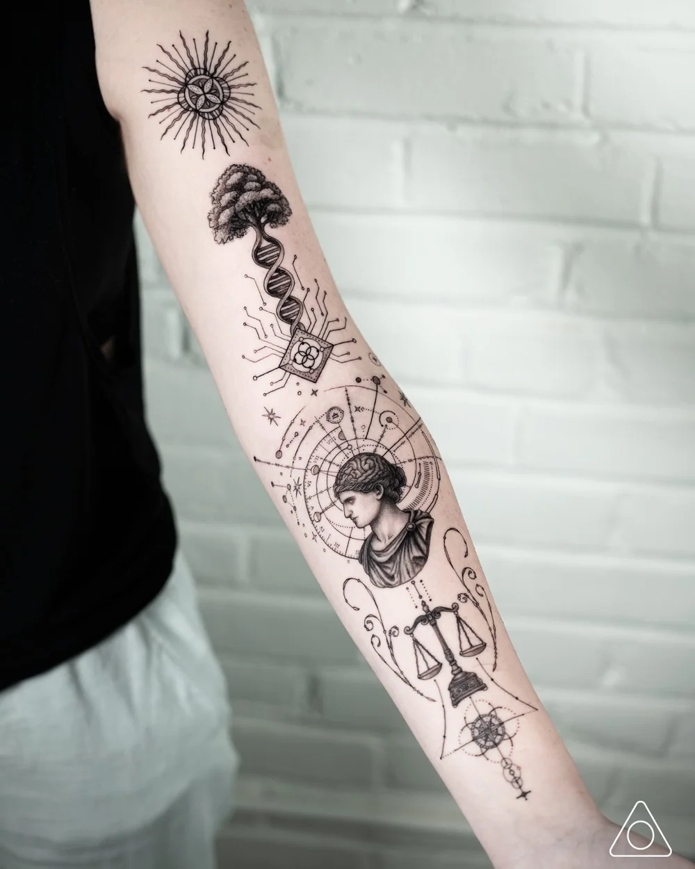 1MM Studio - Space Tattoos, image size:1000x1250