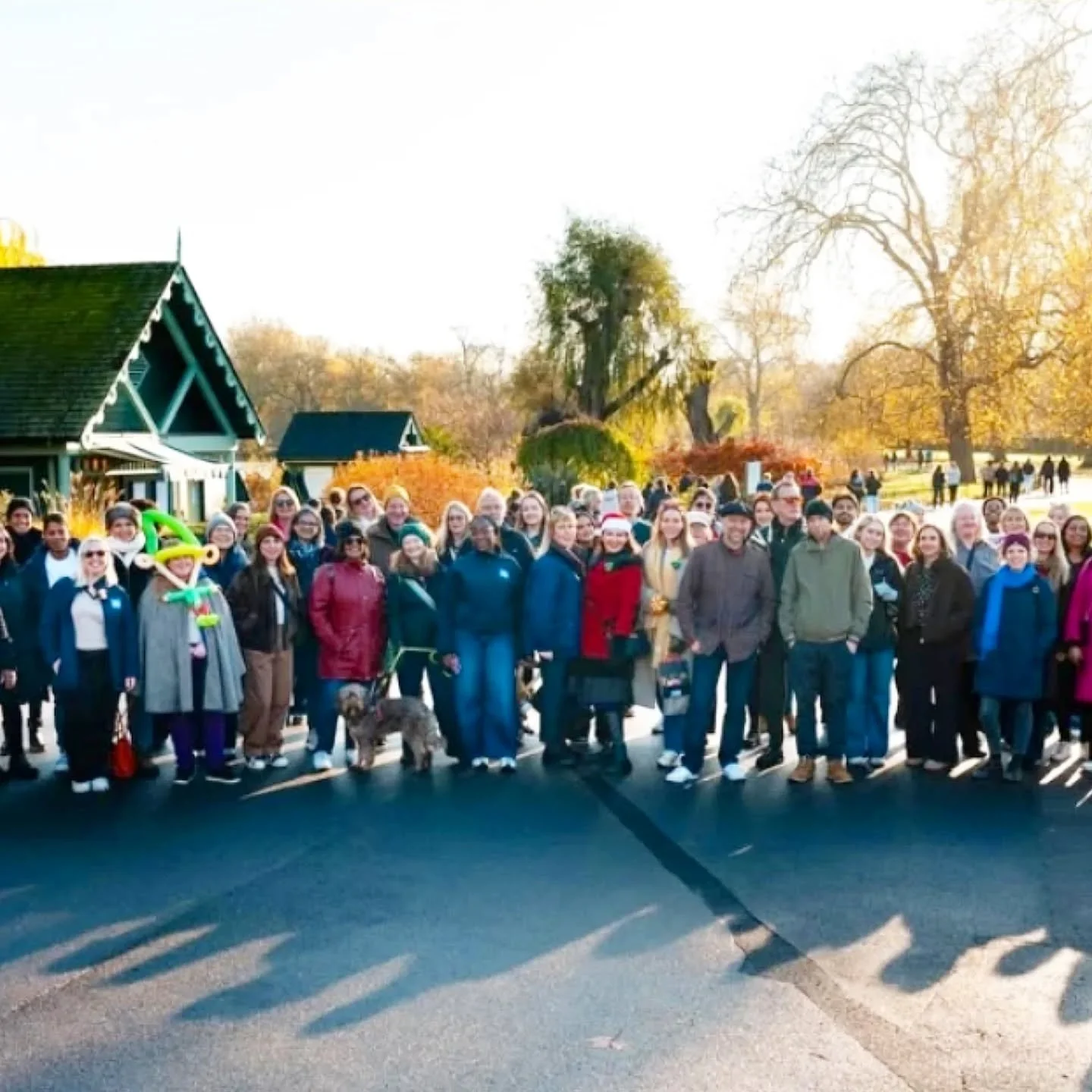 People, parks, pies! About sums up yesterday's #netwalk with @britainsmallbiz and @bloomsyard 

How lucky were we with the weather? ☀️🌤🌞 And yes, I did have my first mince pie of the season! 

Met some lovely ladies - all kind, confident, bright, t