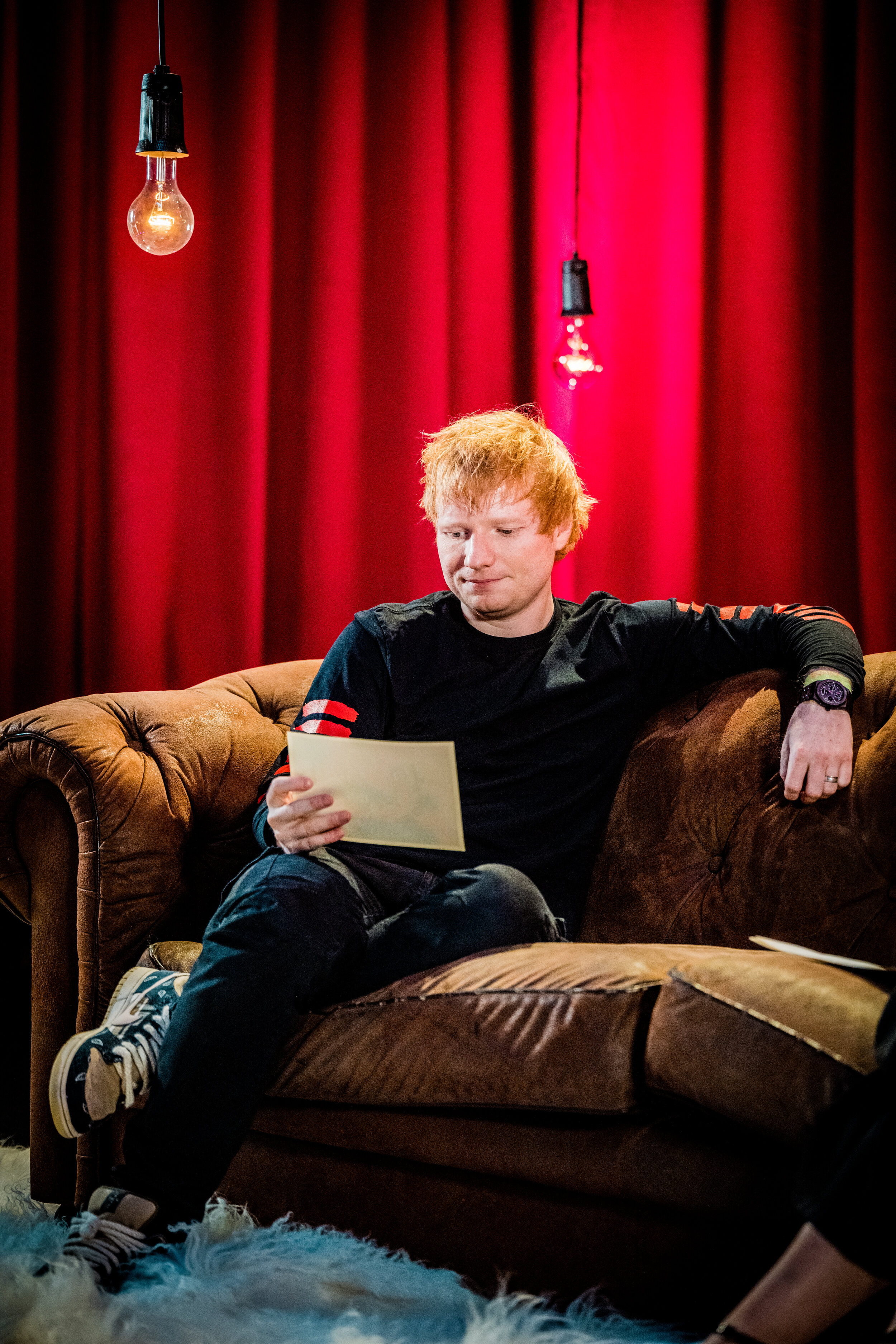 2021-10-04 - Showcase Ed Sheeran - Interview Ed Sheeran & Siska Schoeters @ Vrt (Brussel) - 007.jpg