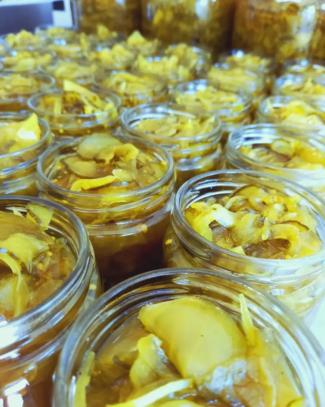 A new batch of Cucumber Pickle made on this glorious sunny Friday morning 😍🥒 

This pickle is a firm favourite amongst you all! Are you one of my pickle addicts? How do you serve yours? Sandwiches, burgers, salads, platters? 

Right now I'd have mi