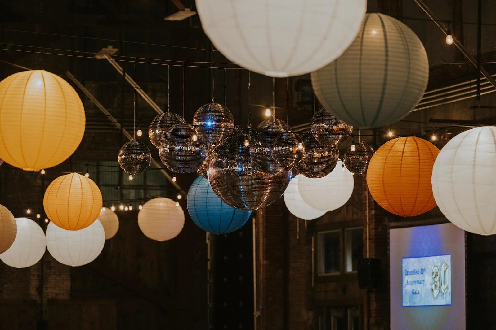 An evening under the lanterns. 🏮

Venue: @eventsatthompsonspoint 
Planner: @pinchmeplanning
Photos: @heidikirn
Catering: @bigtreecatering
Rentals: @onestopeventrentals and @bbjlatavola
Lounge: @heartwoodessentials
Florals: @chevaughnmariedesigns
Mob
