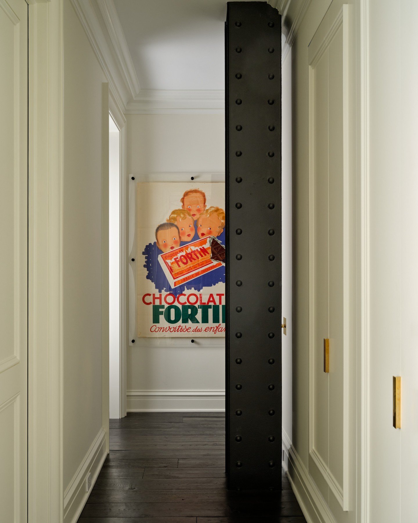 A shot from a quiet hallway of our Rittenhouse Flat. The flat at large is a juxtaposition between the new expressive plaster mouldings and the industrial underpinnings of the original building. One the owner was keen to bring to the forefront. 

@stu